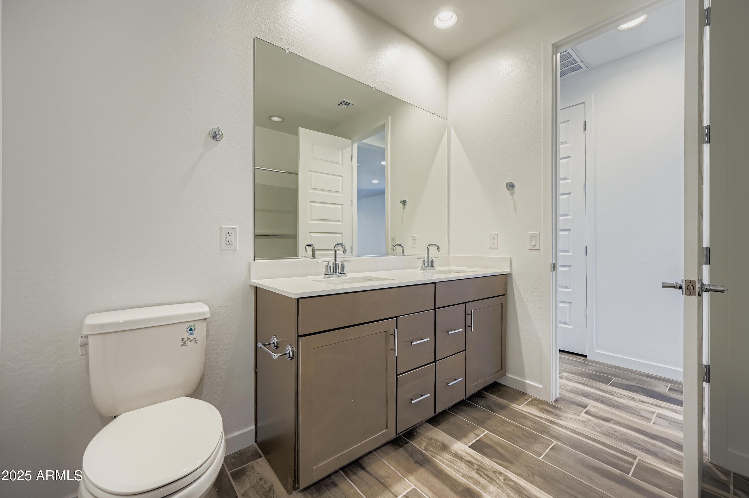 17365 W SMOKETREE Drive