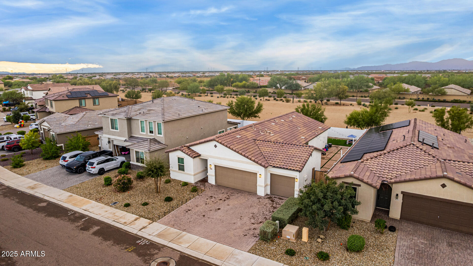 26026 N THORNHILL Drive