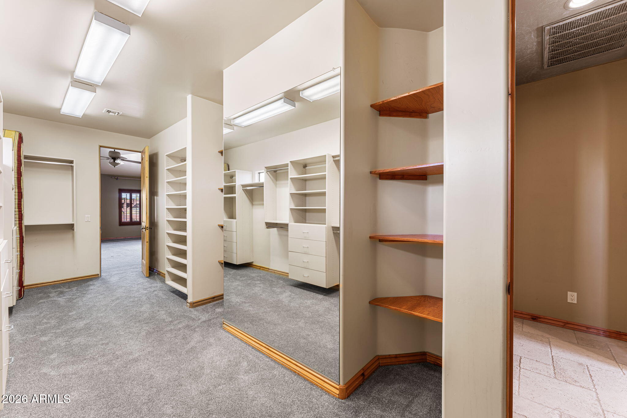 6646 E LONE MOUNTAIN Road