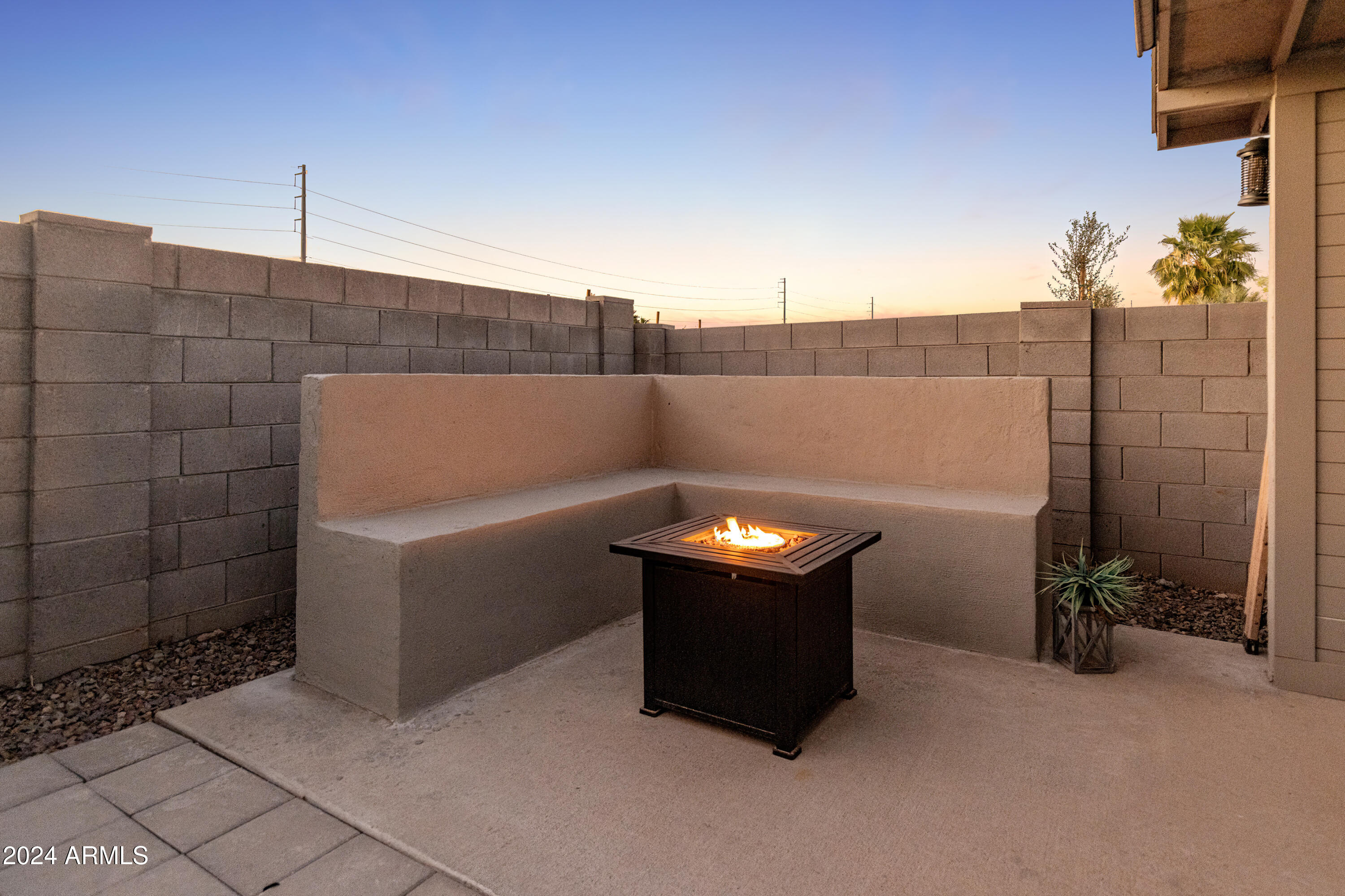 16848 W ALICE Avenue