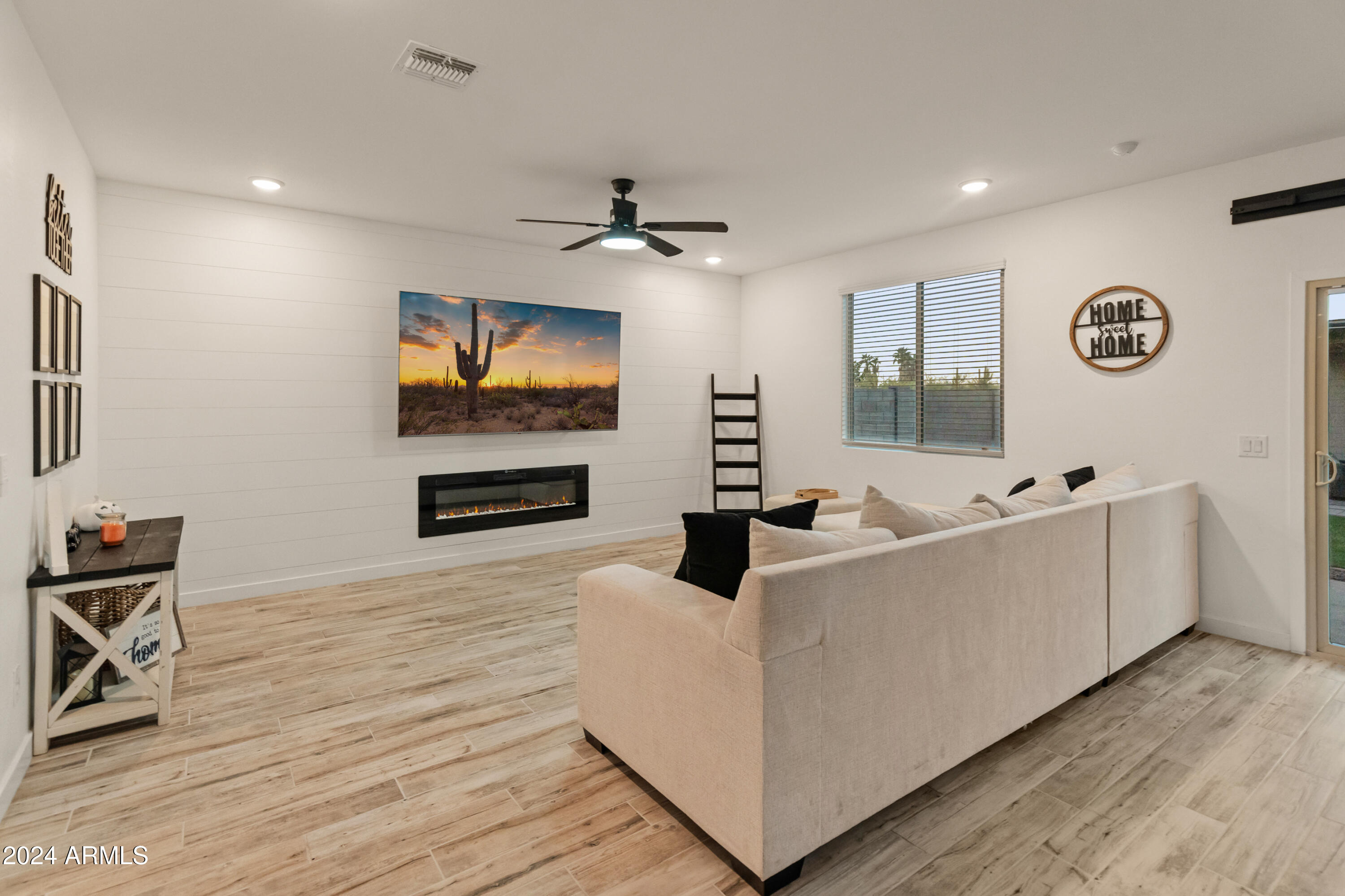 16848 W ALICE Avenue