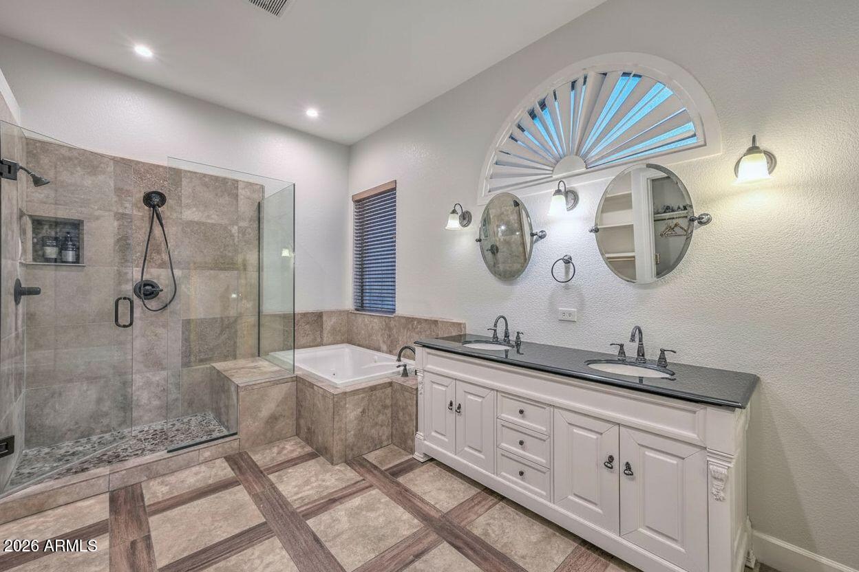 4236 E TETHER Trail
