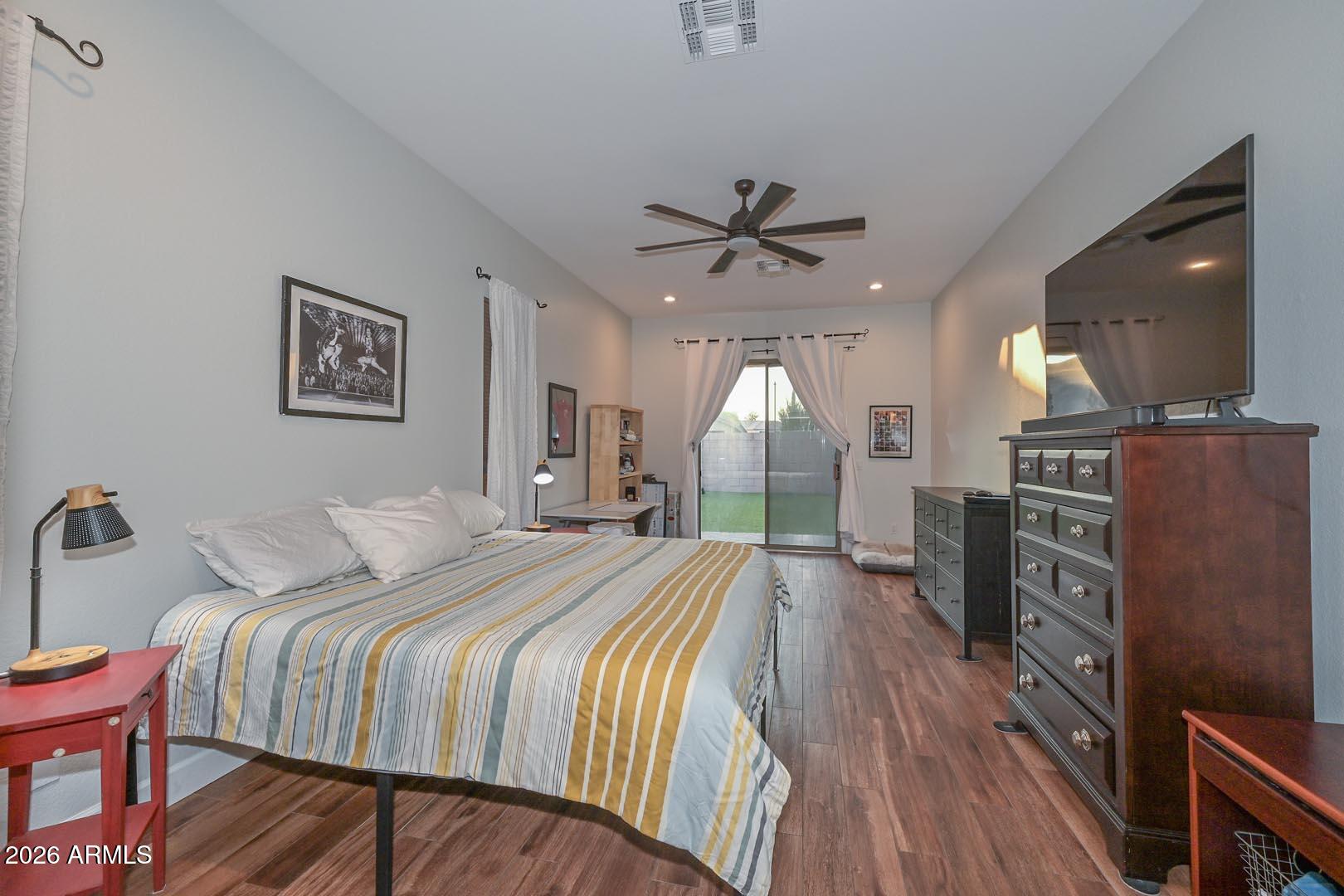 4236 E TETHER Trail