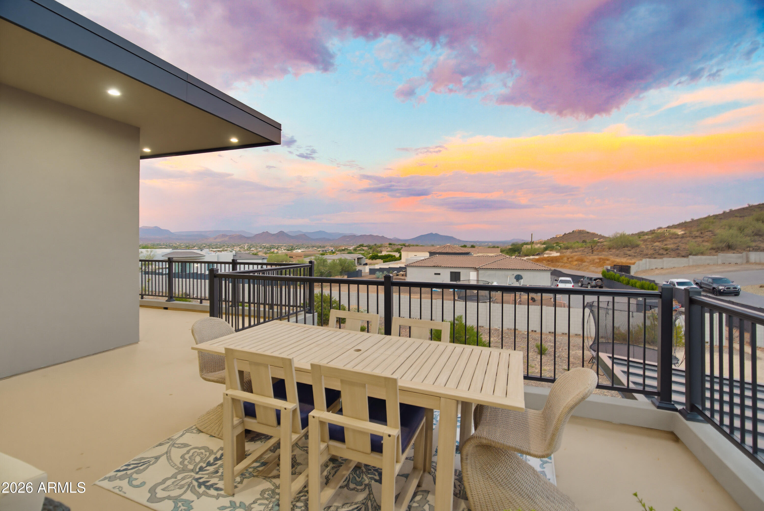 235 W ROCK VIEW Road