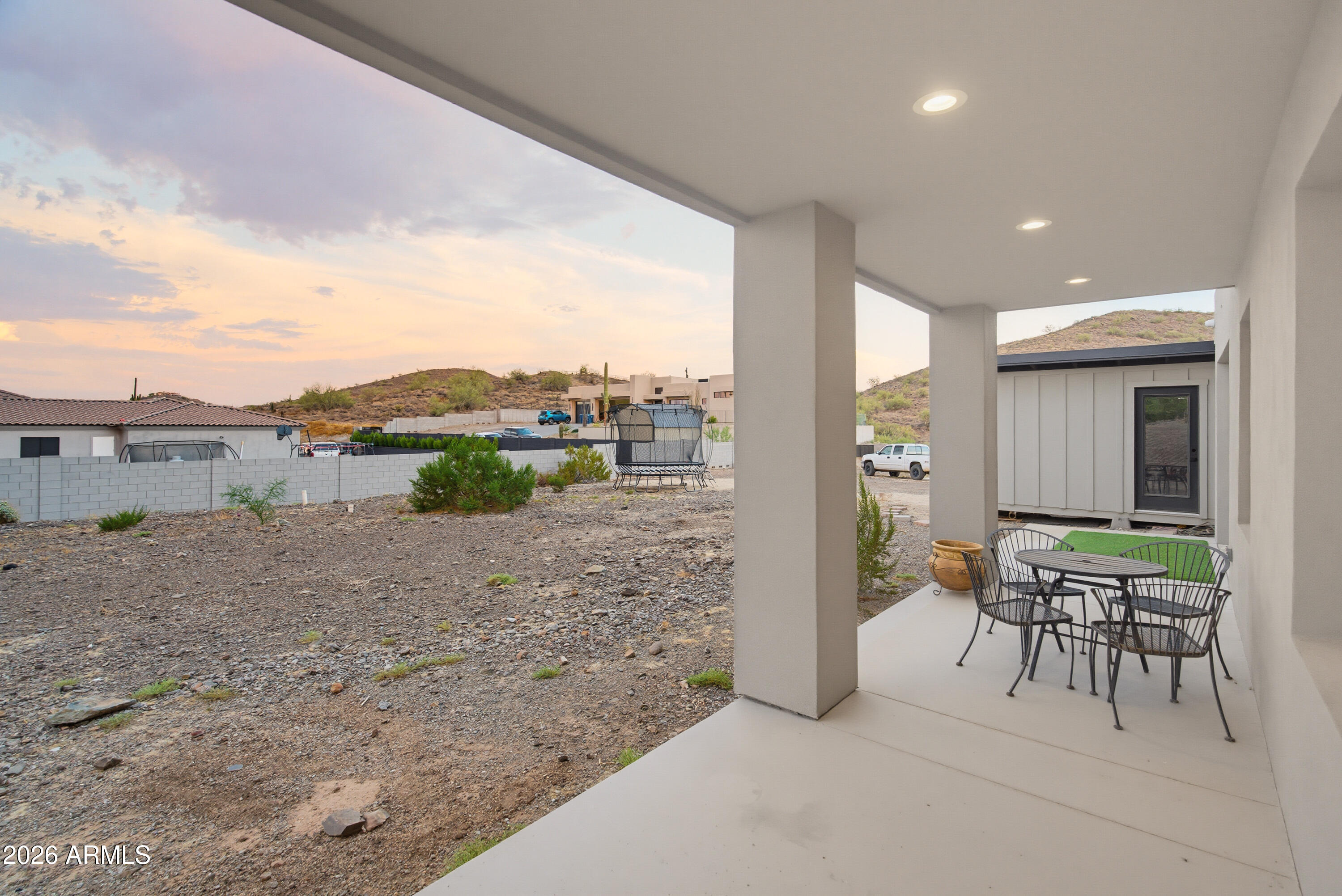 235 W ROCK VIEW Road