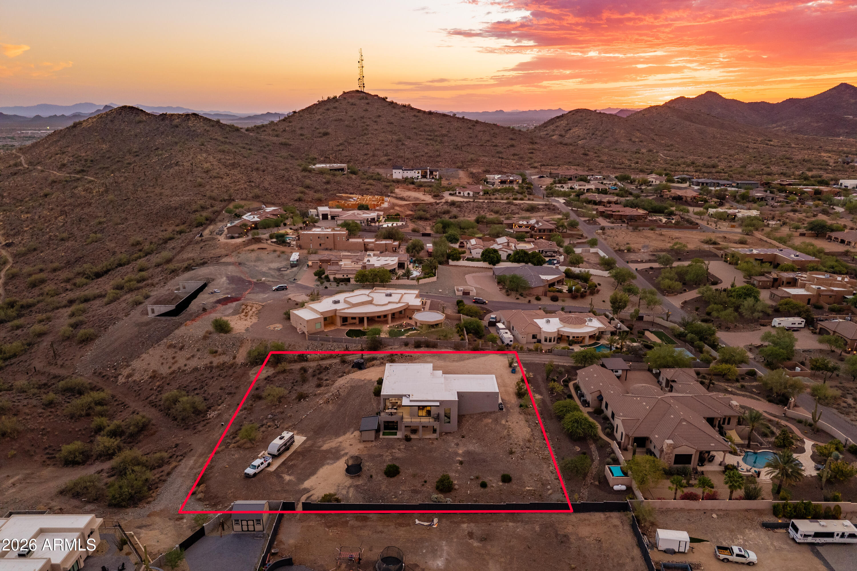 235 W ROCK VIEW Road