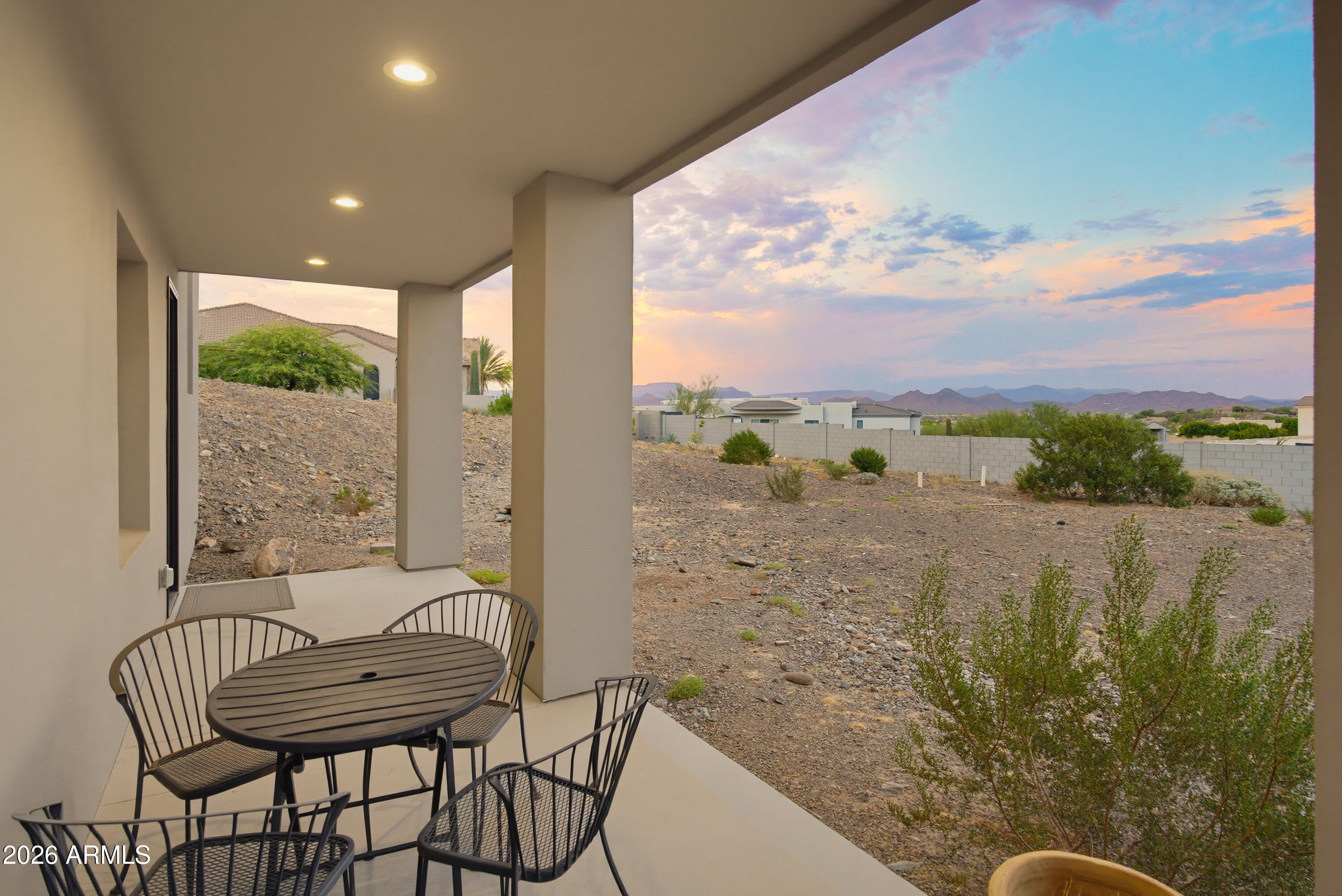 235 W ROCK VIEW Road