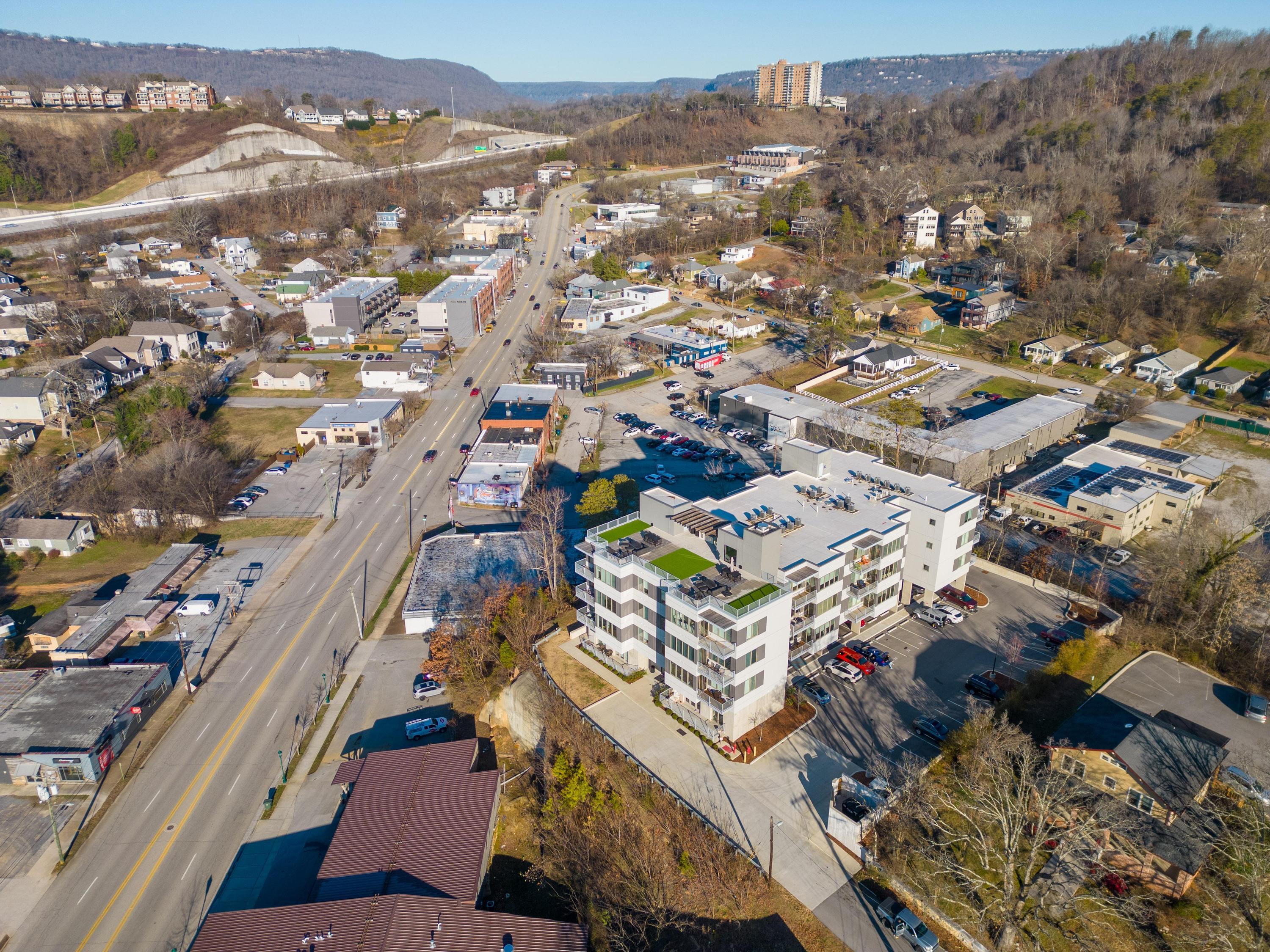 411 Fairpoint Street, 208