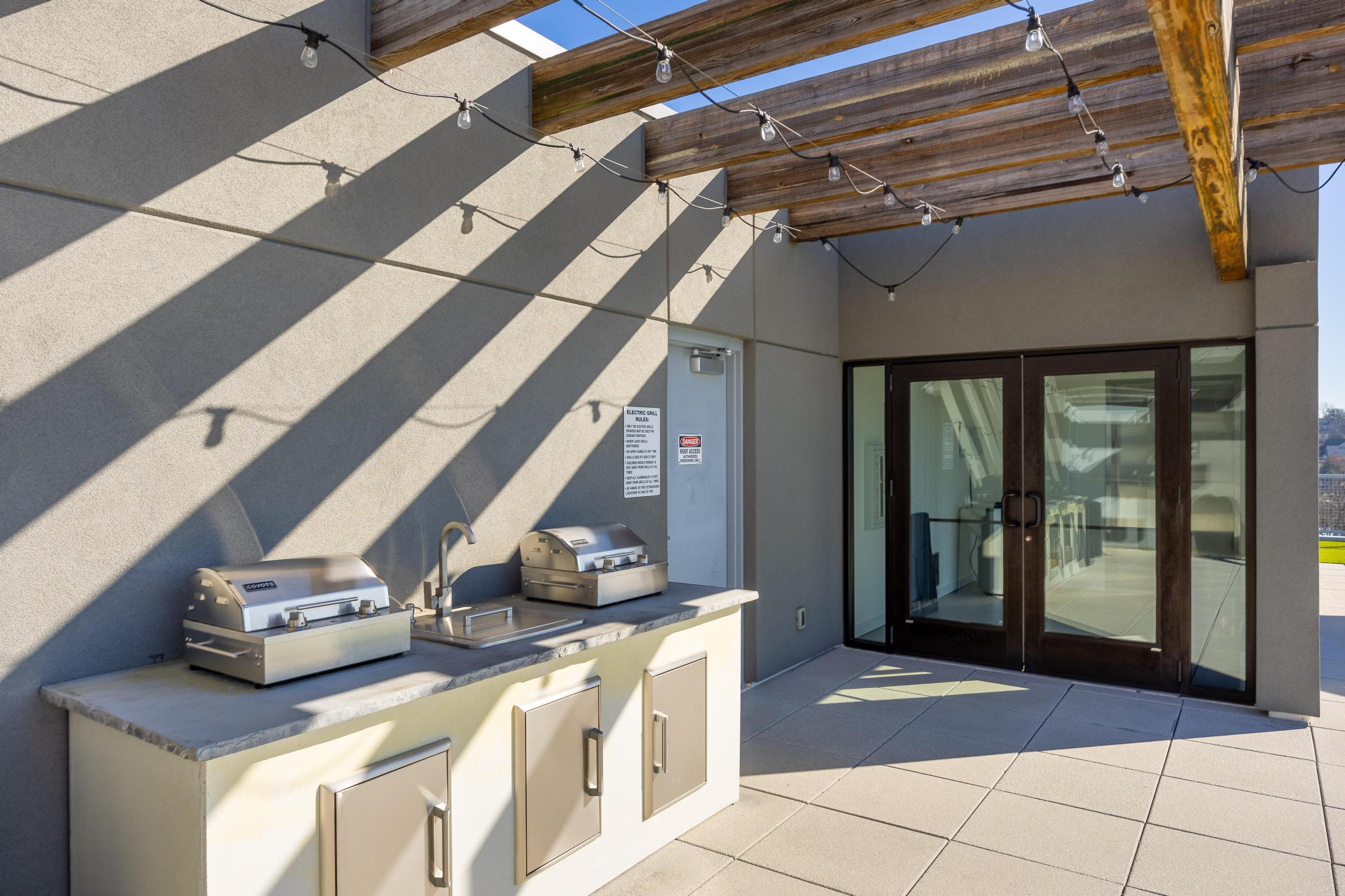 411 Fairpoint Street, 208