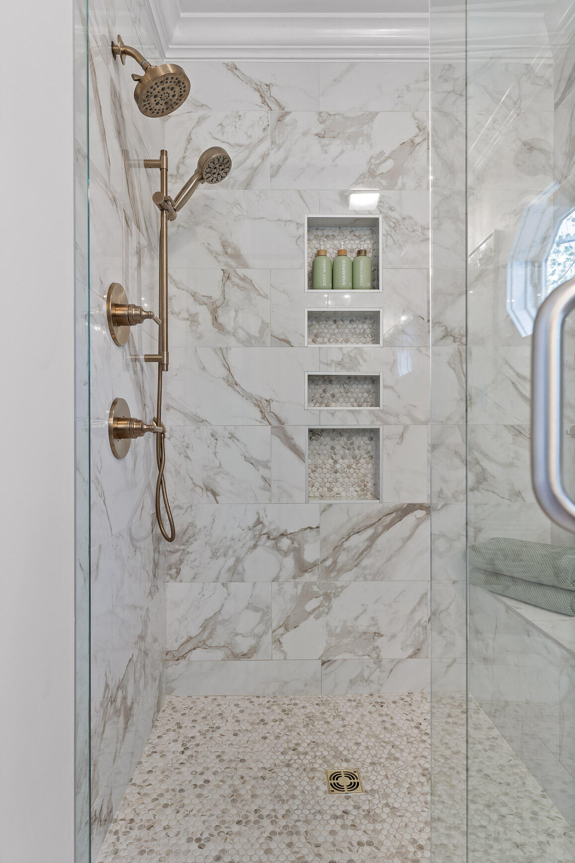 1707 Auburndale Avenue