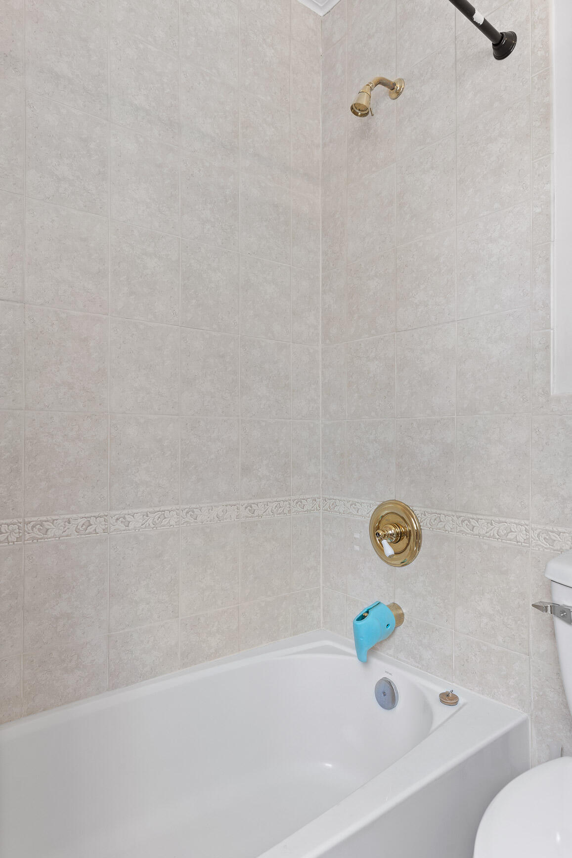 1707 Auburndale Avenue