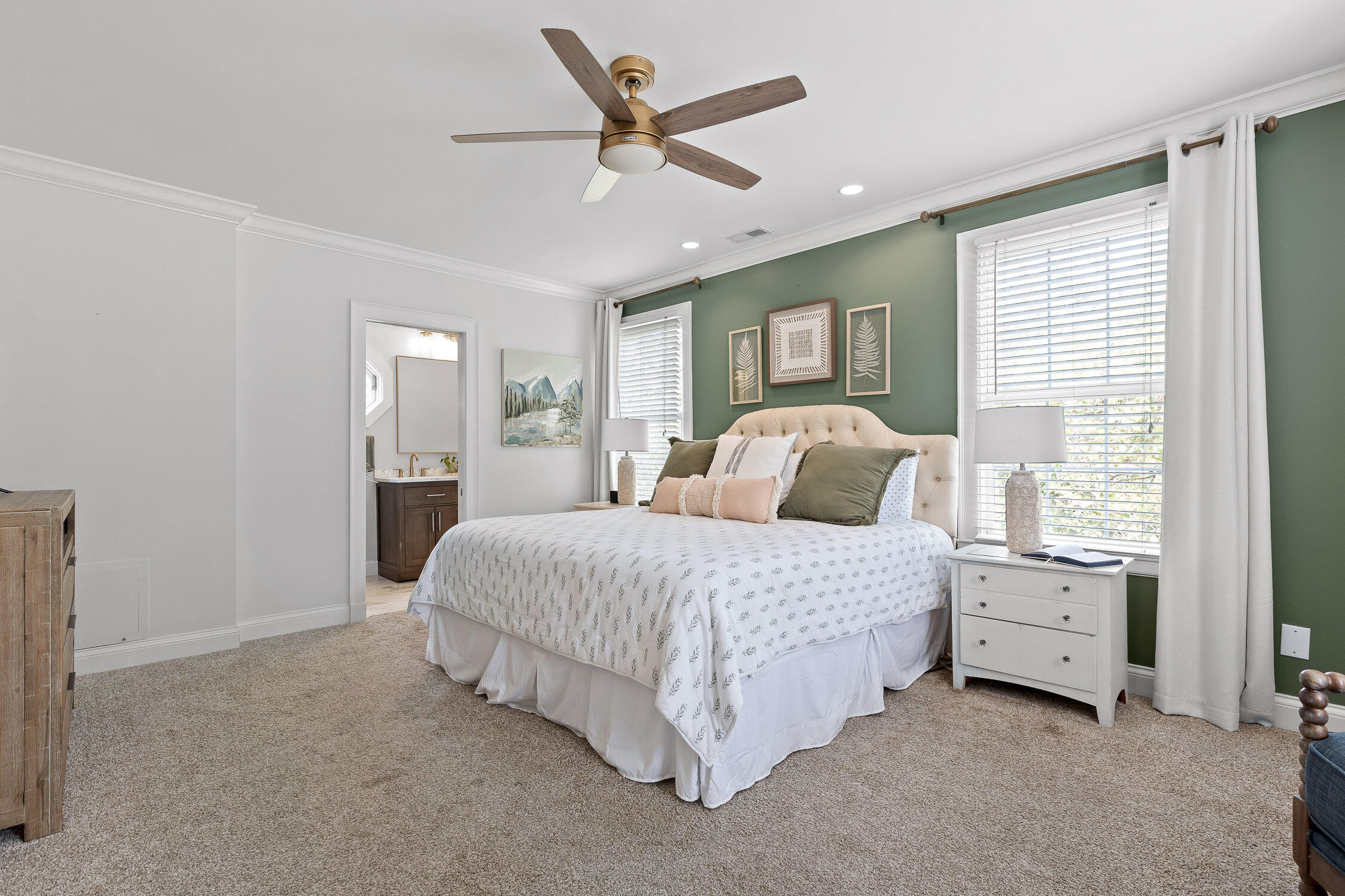 1707 Auburndale Avenue