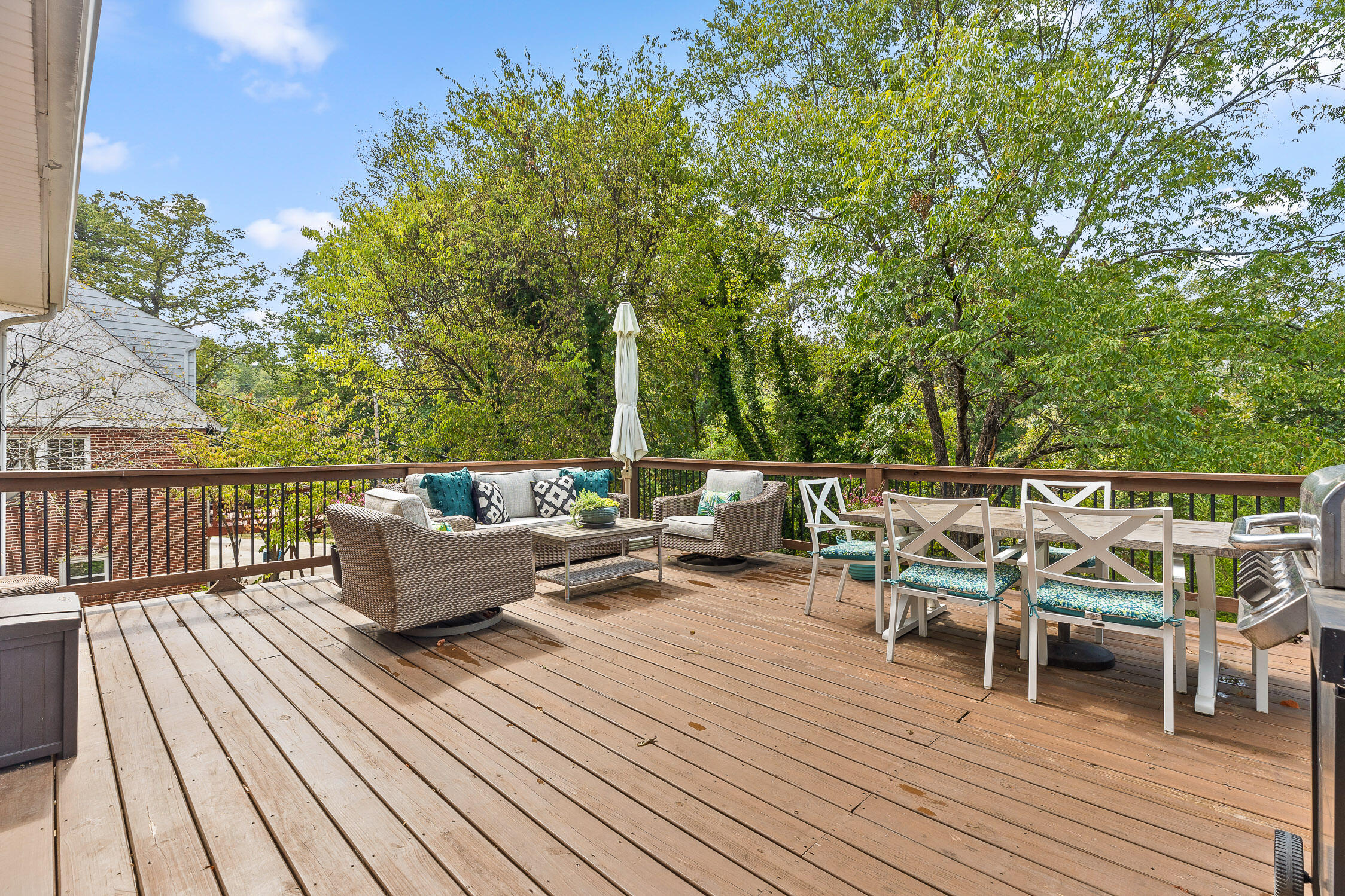 1707 Auburndale Avenue