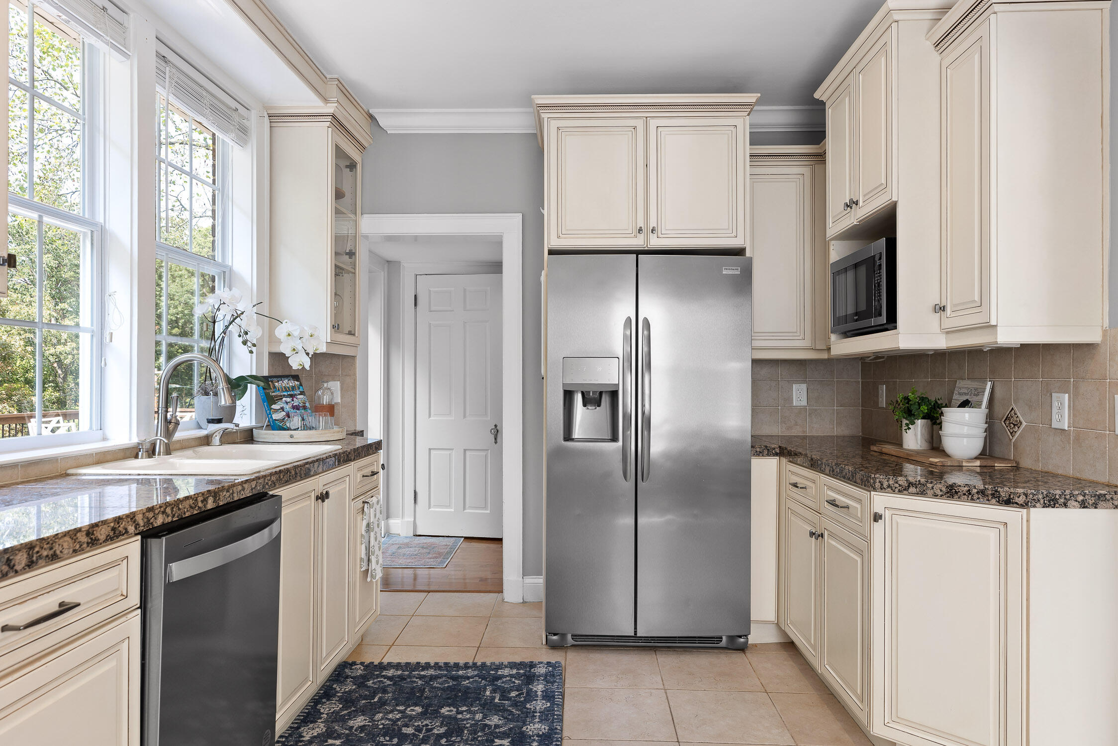 1707 Auburndale Avenue