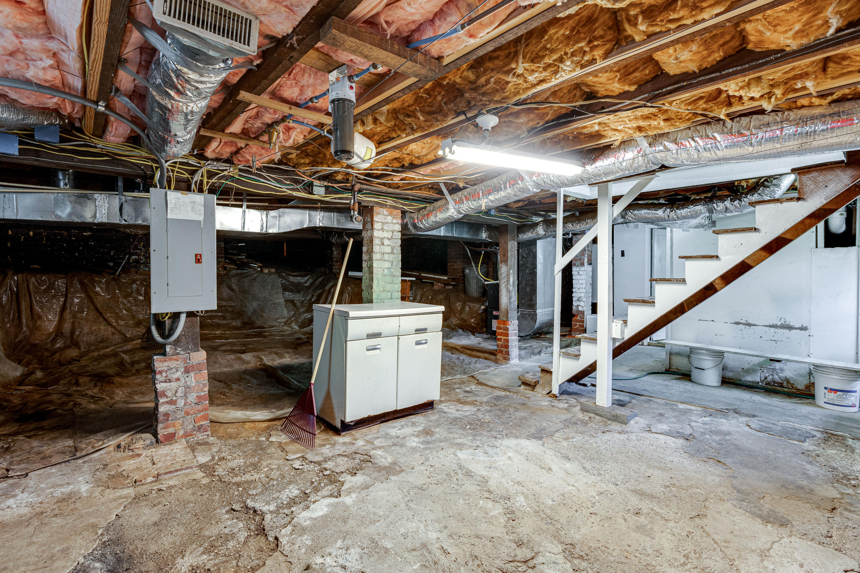 1223 Worthington Street