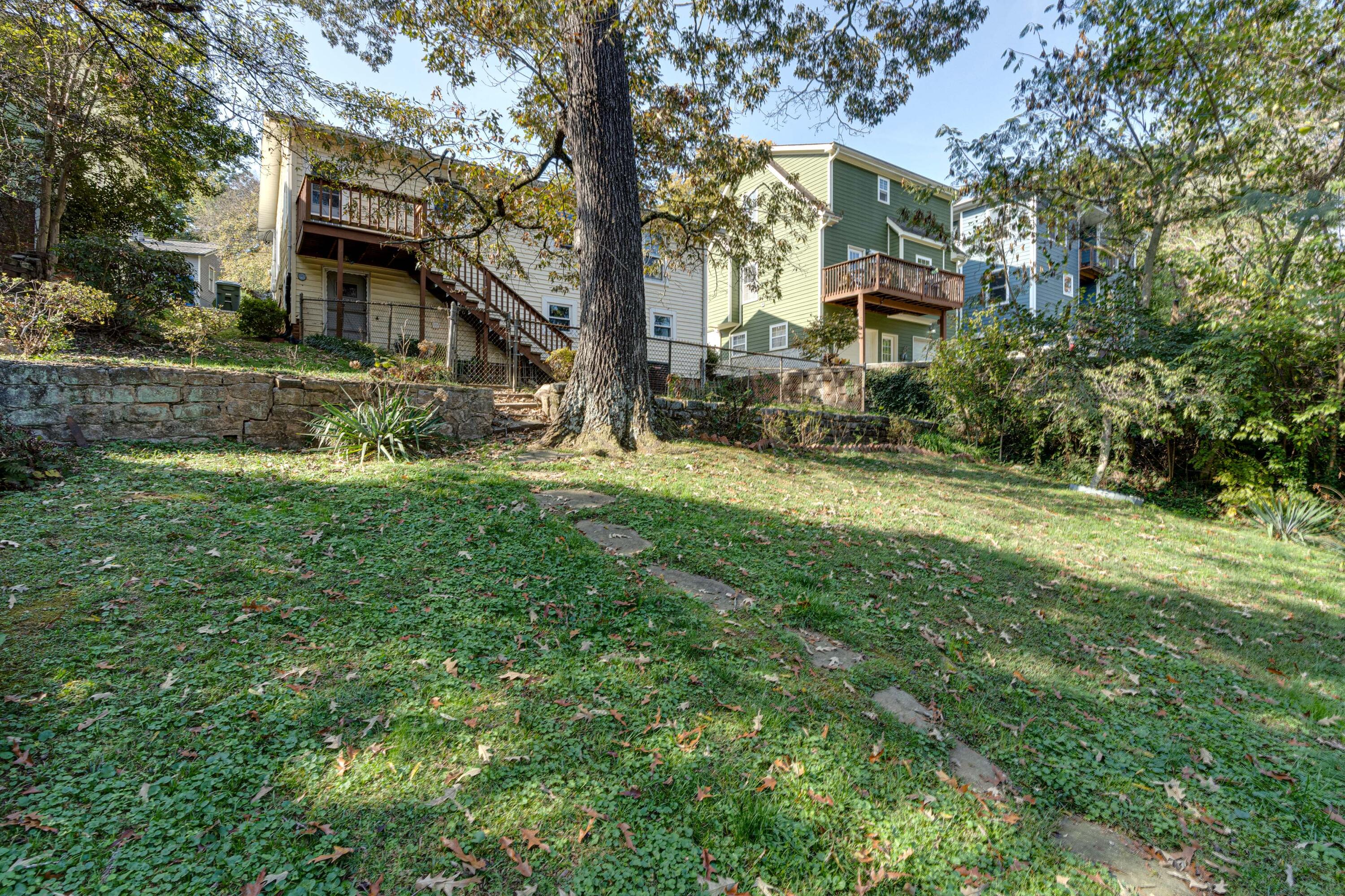 1223 Worthington Street