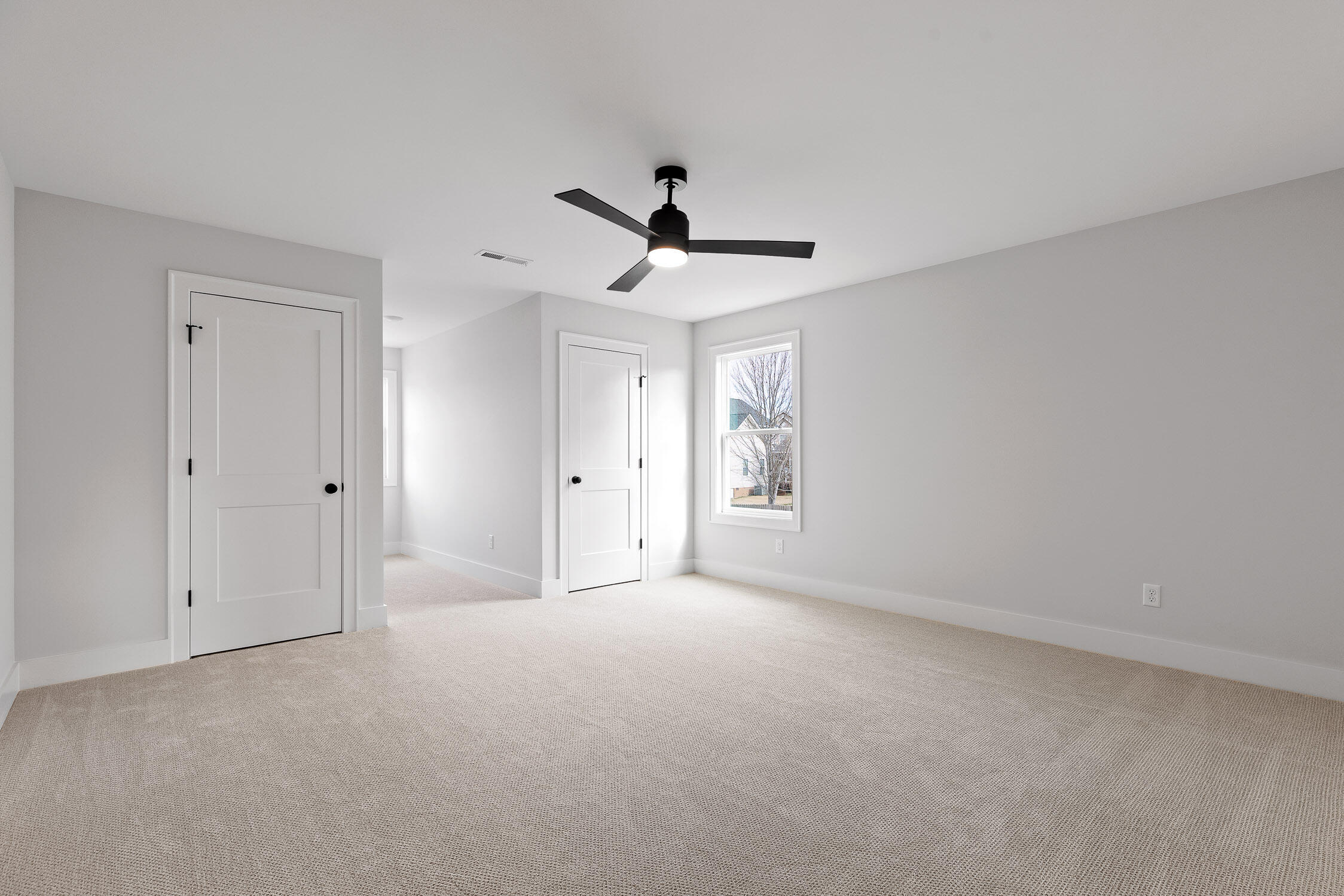 7901 Vervena Drive, 10