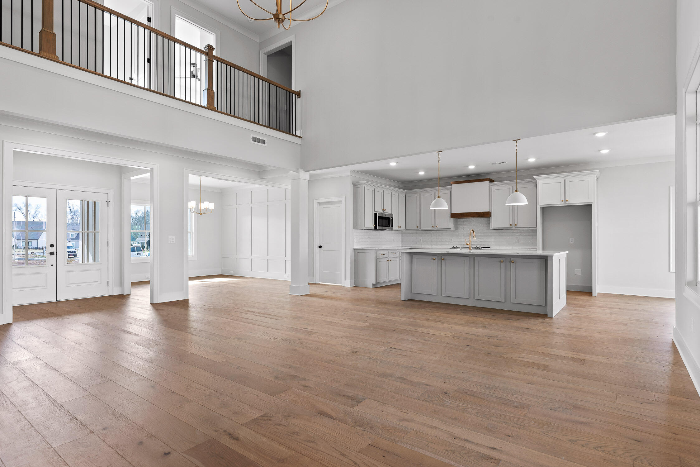 7901 Vervena Drive, 10