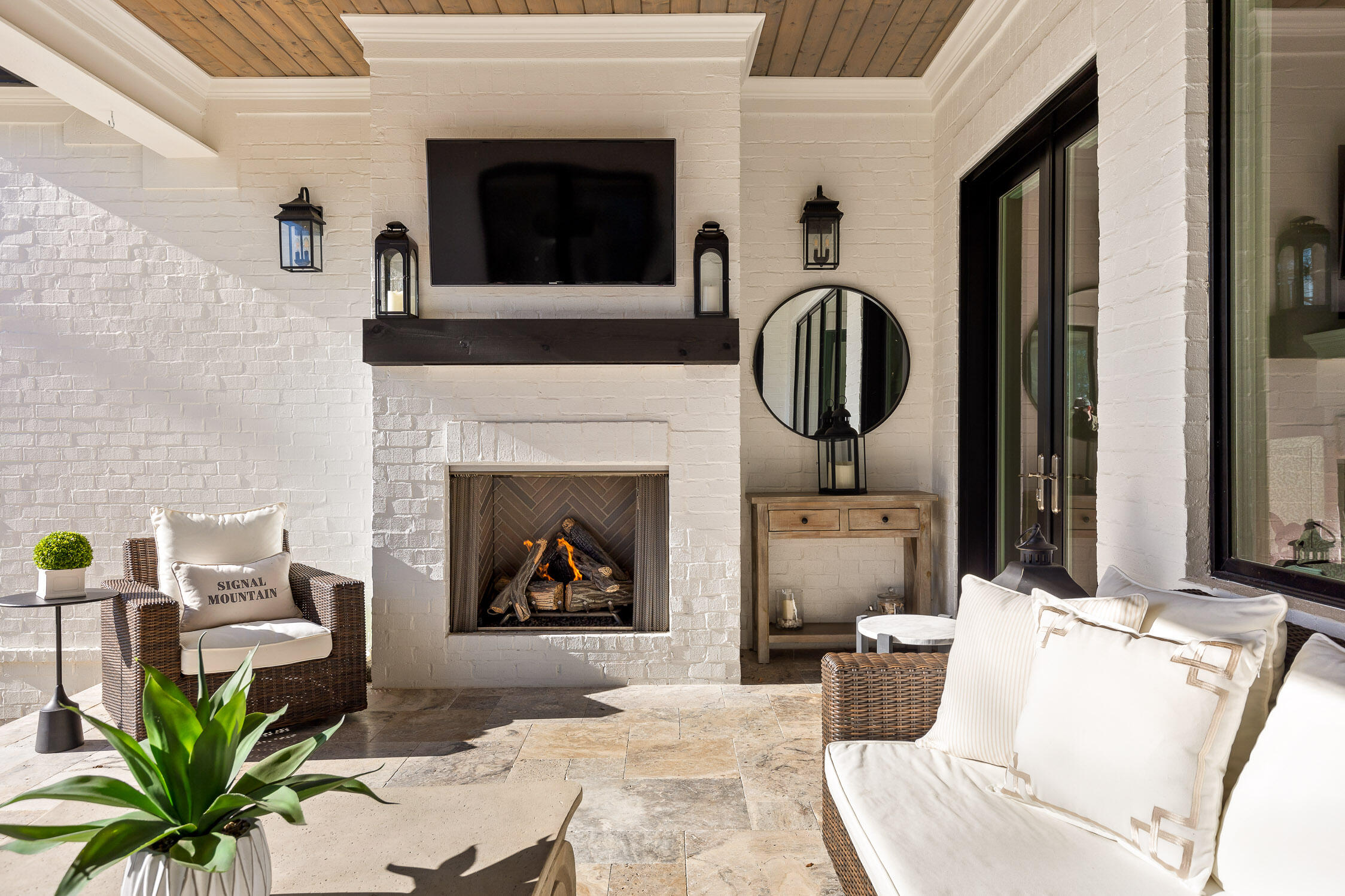 824 Danbury Cove Place