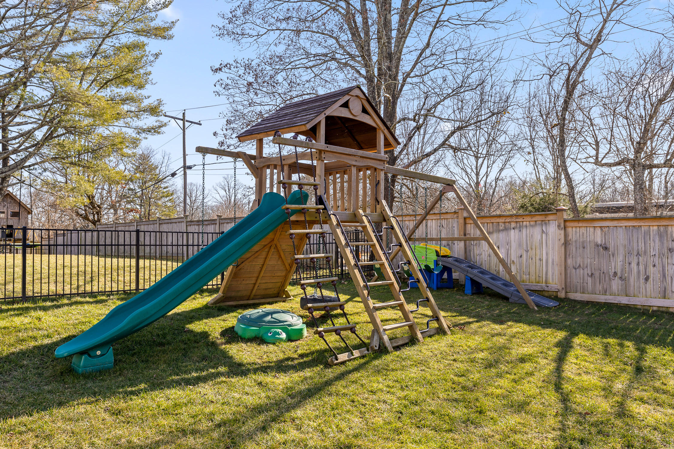 824 Danbury Cove Place