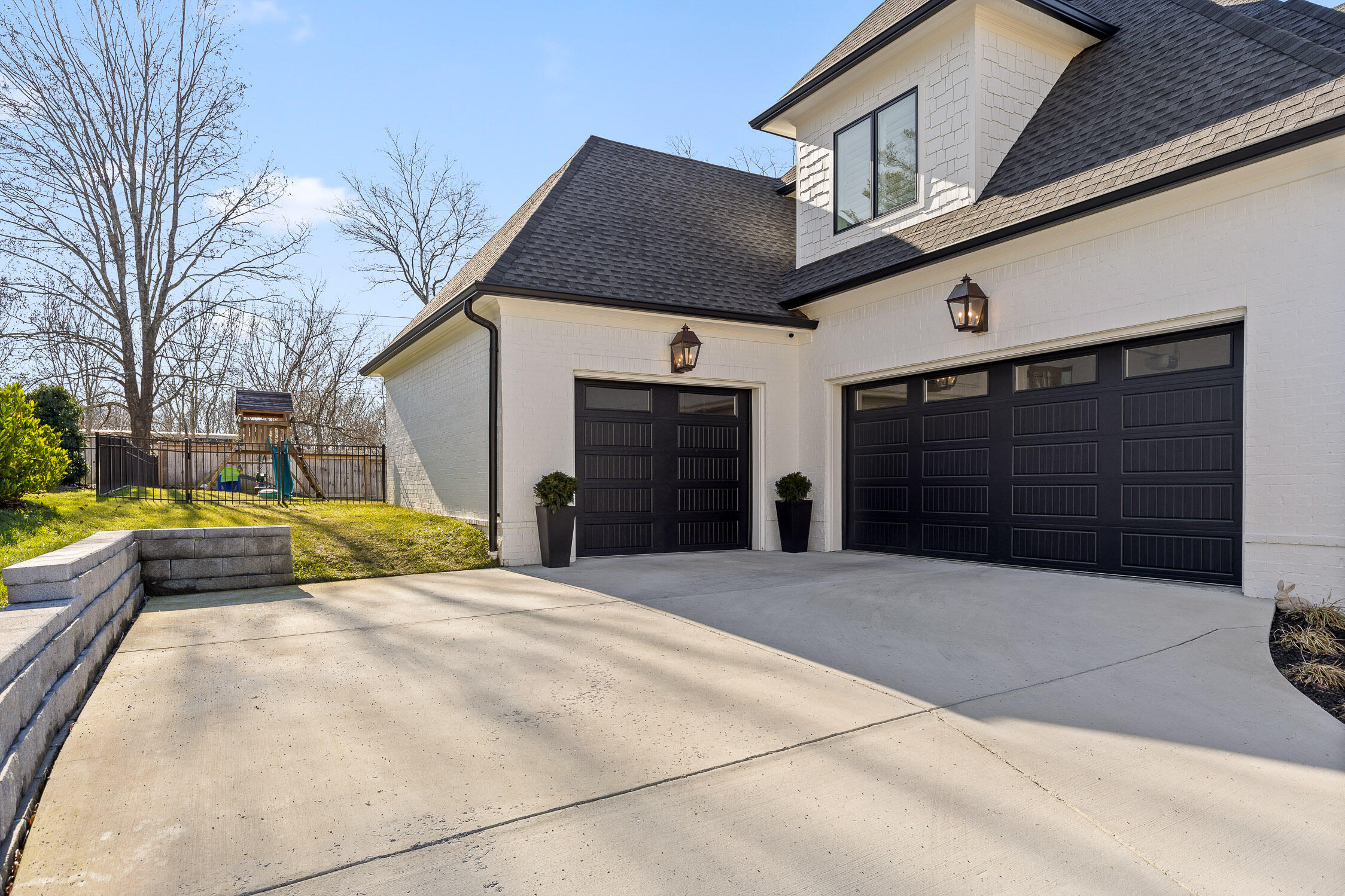 824 Danbury Cove Place