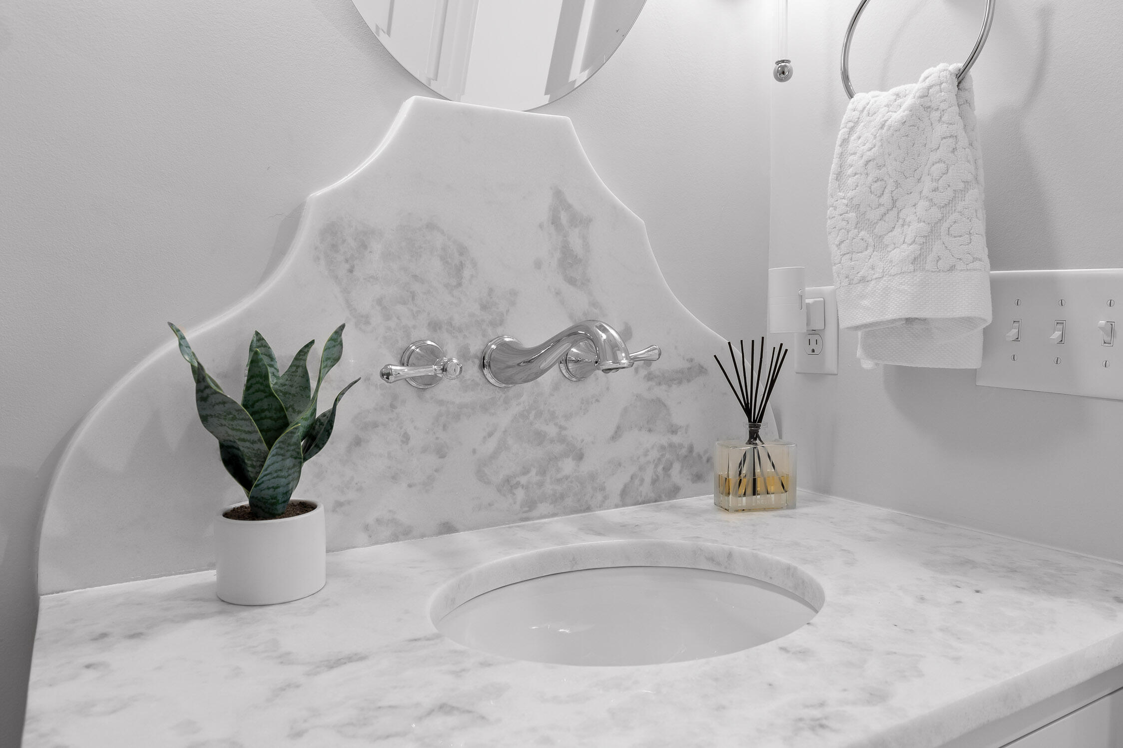 824 Danbury Cove Place