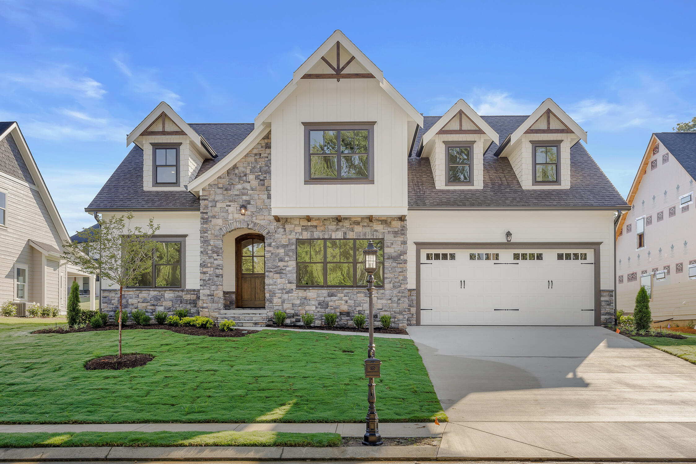 8290 Coldwater Court, 27