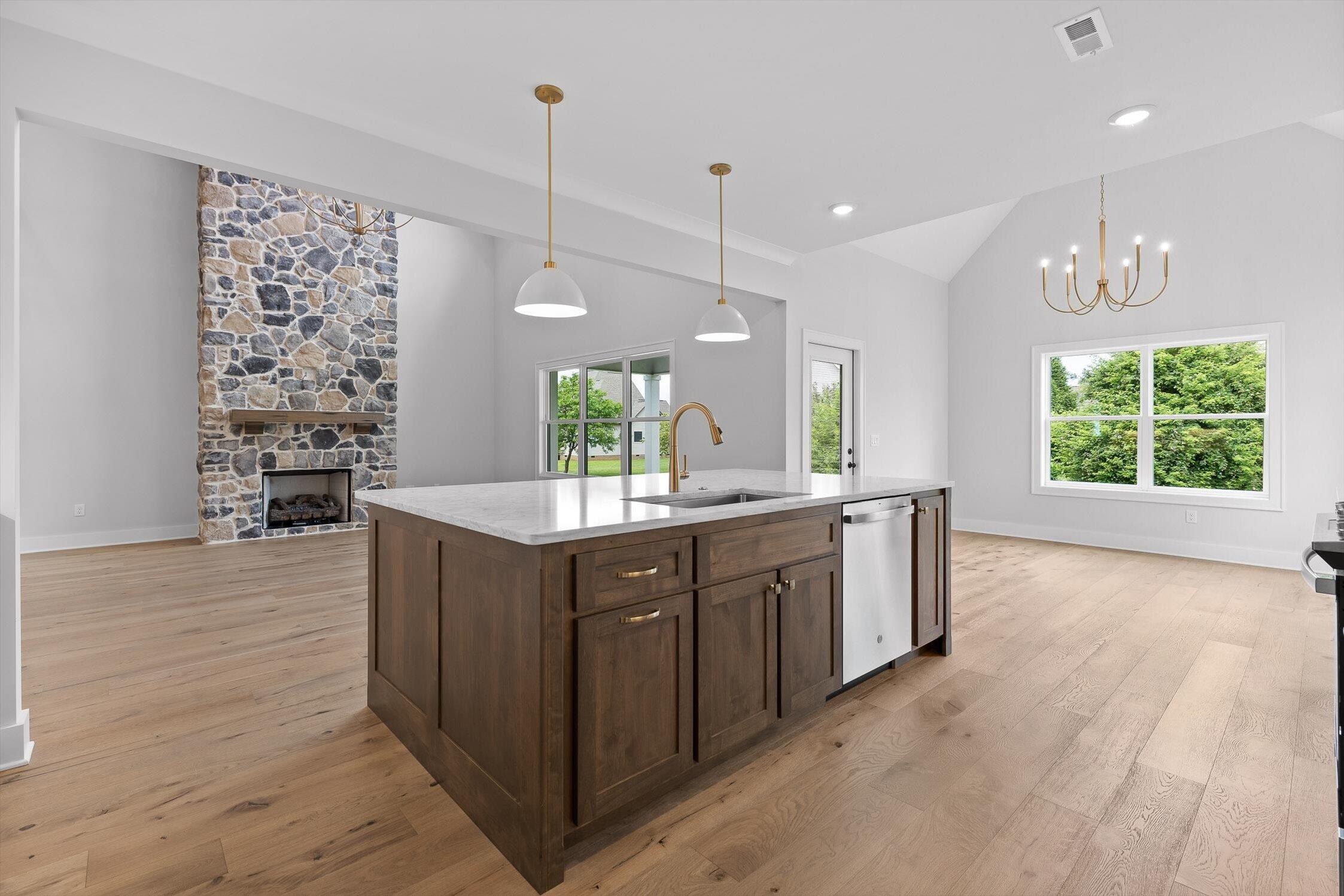 7867 Vervena Drive, 9