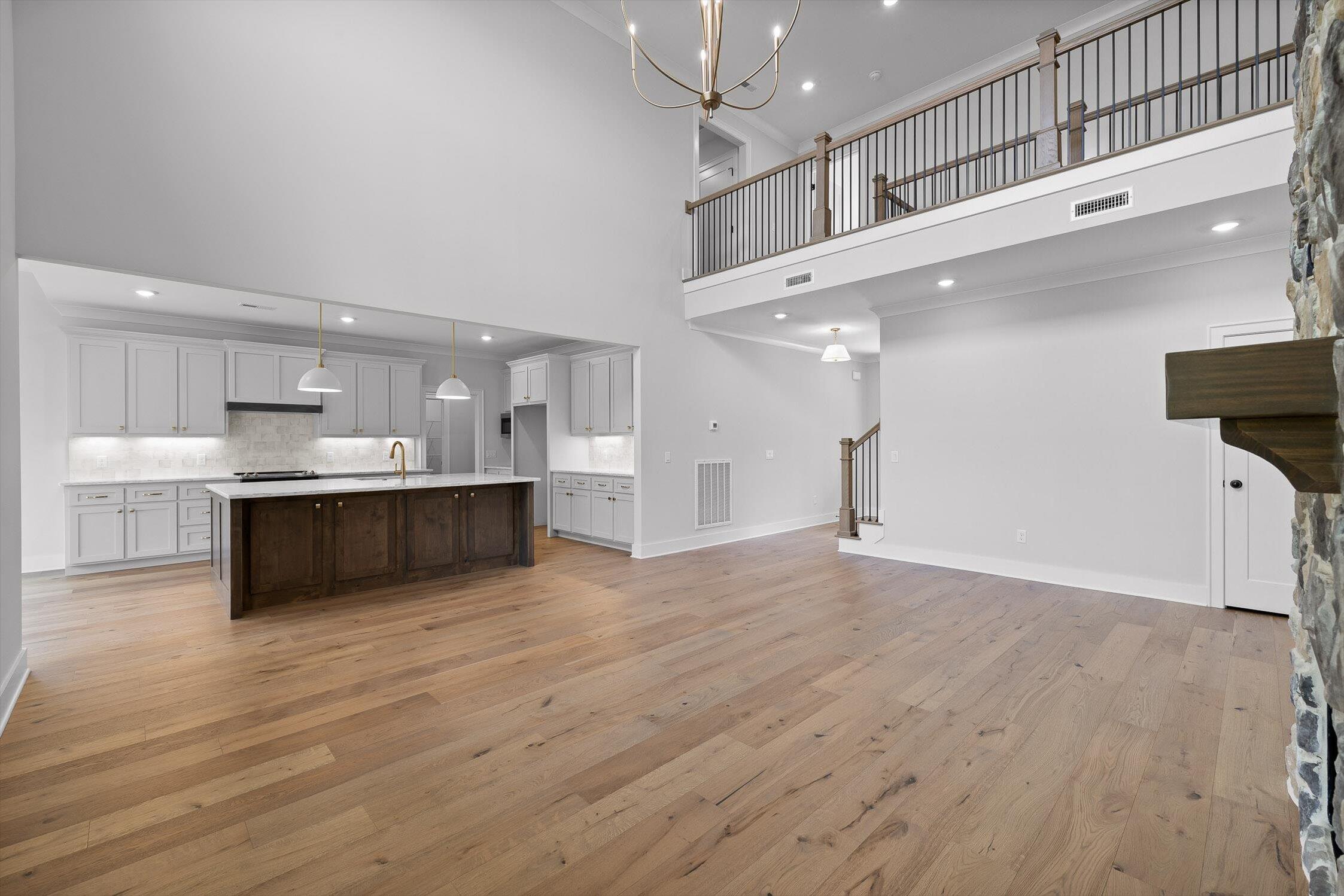 7867 Vervena Drive, 9