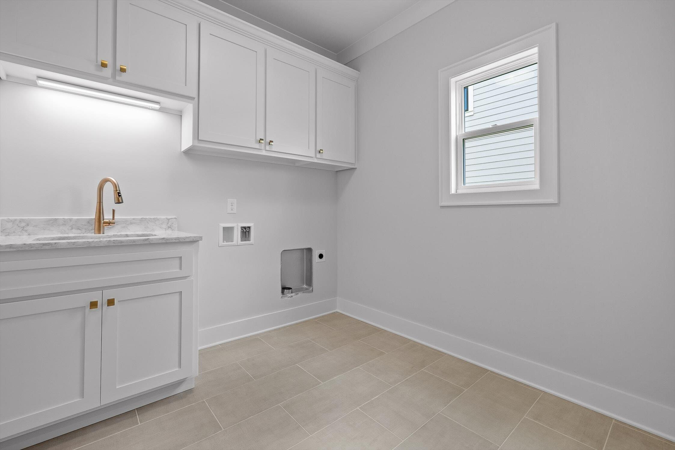 7867 Vervena Drive, 9