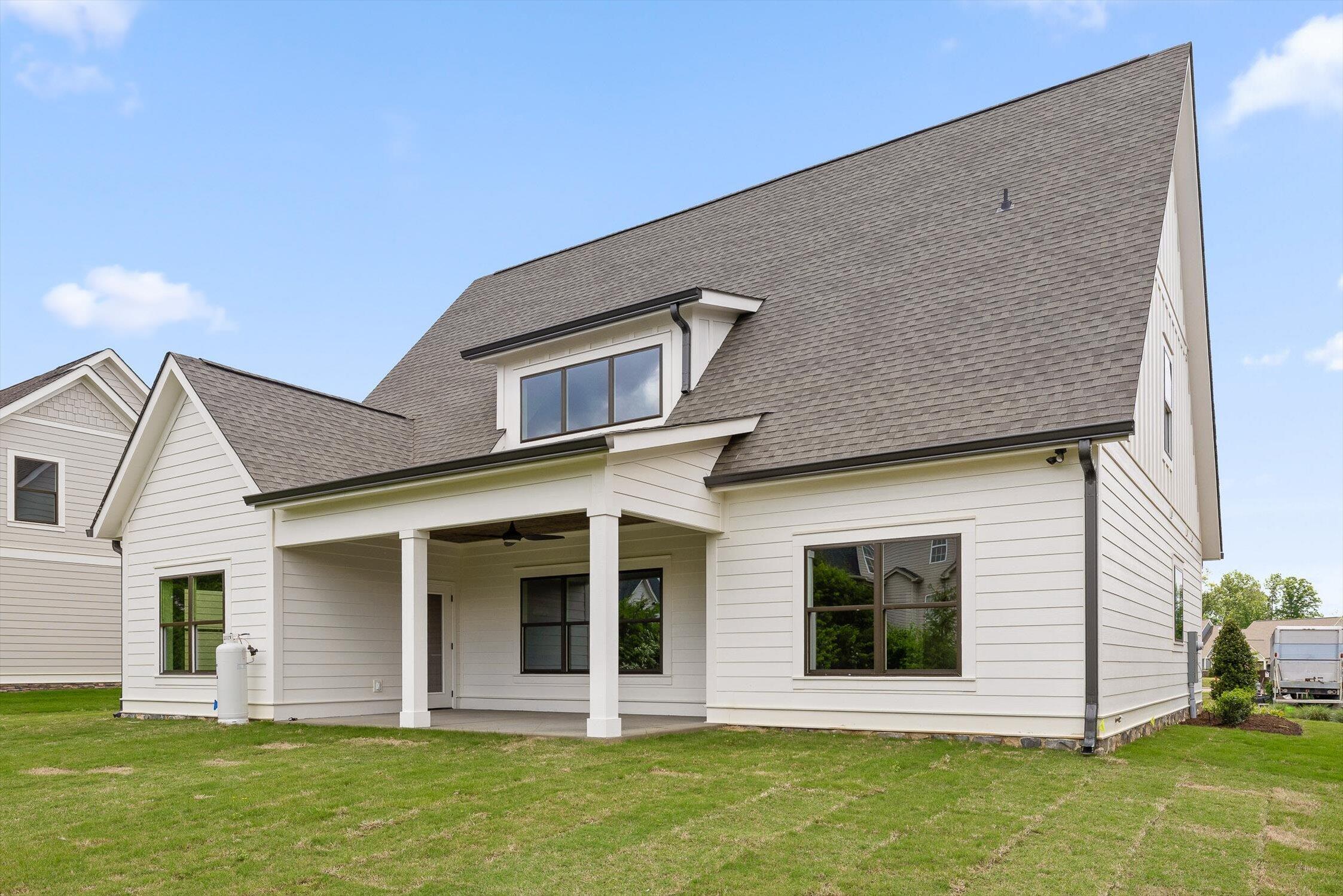 7867 Vervena Drive, 9