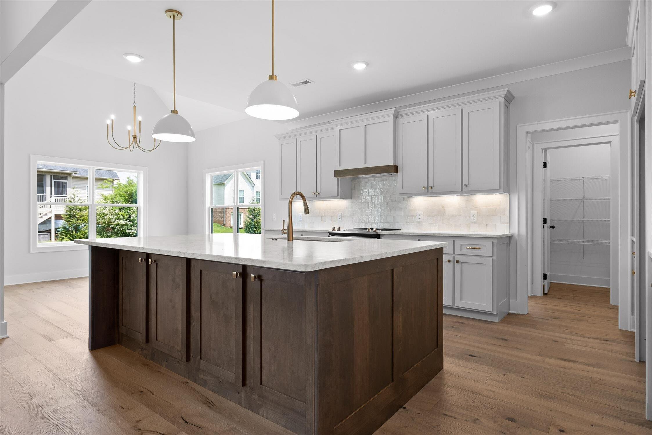 7867 Vervena Drive, 9