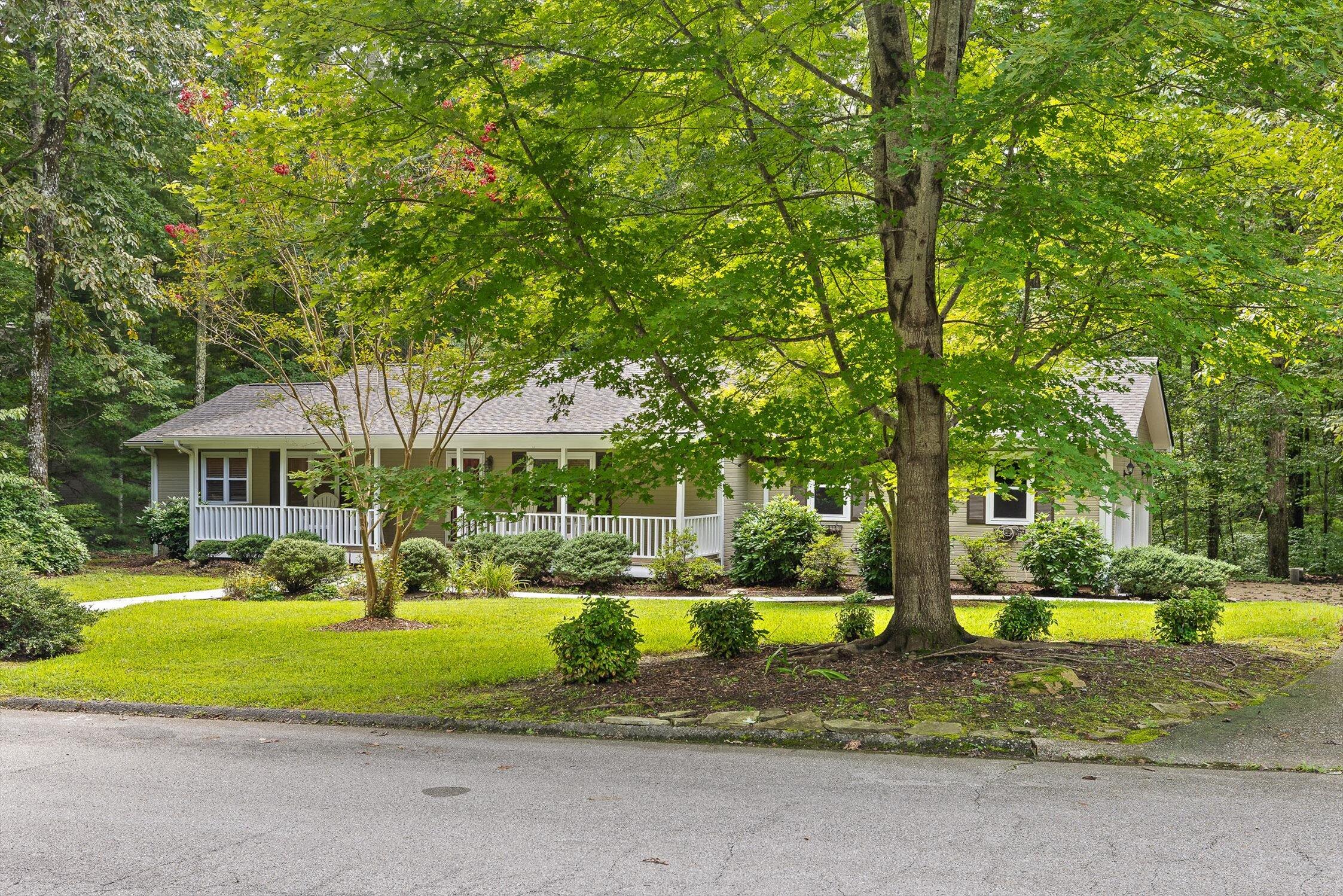 4707 Creek Point Lane