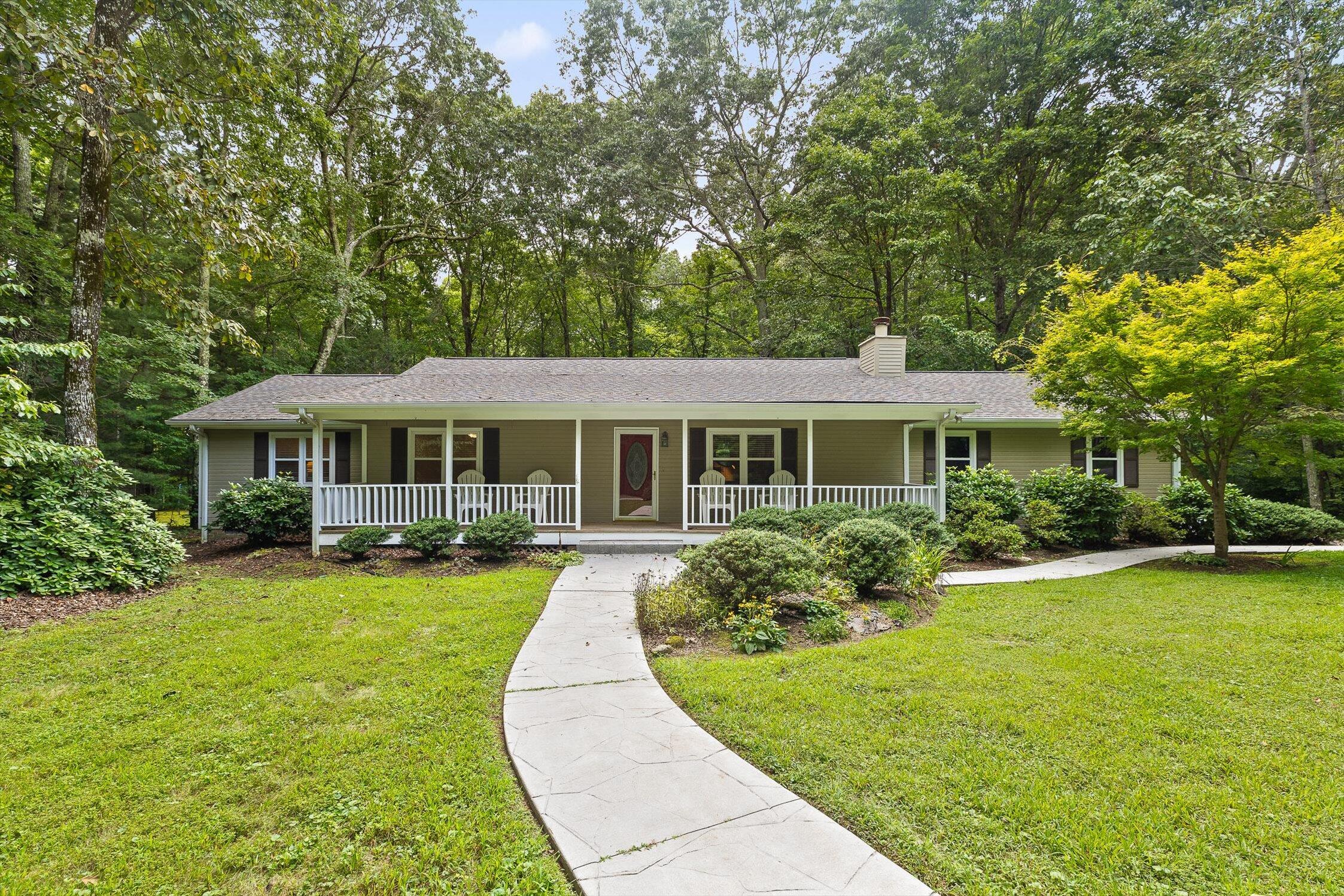 4707 Creek Point Lane