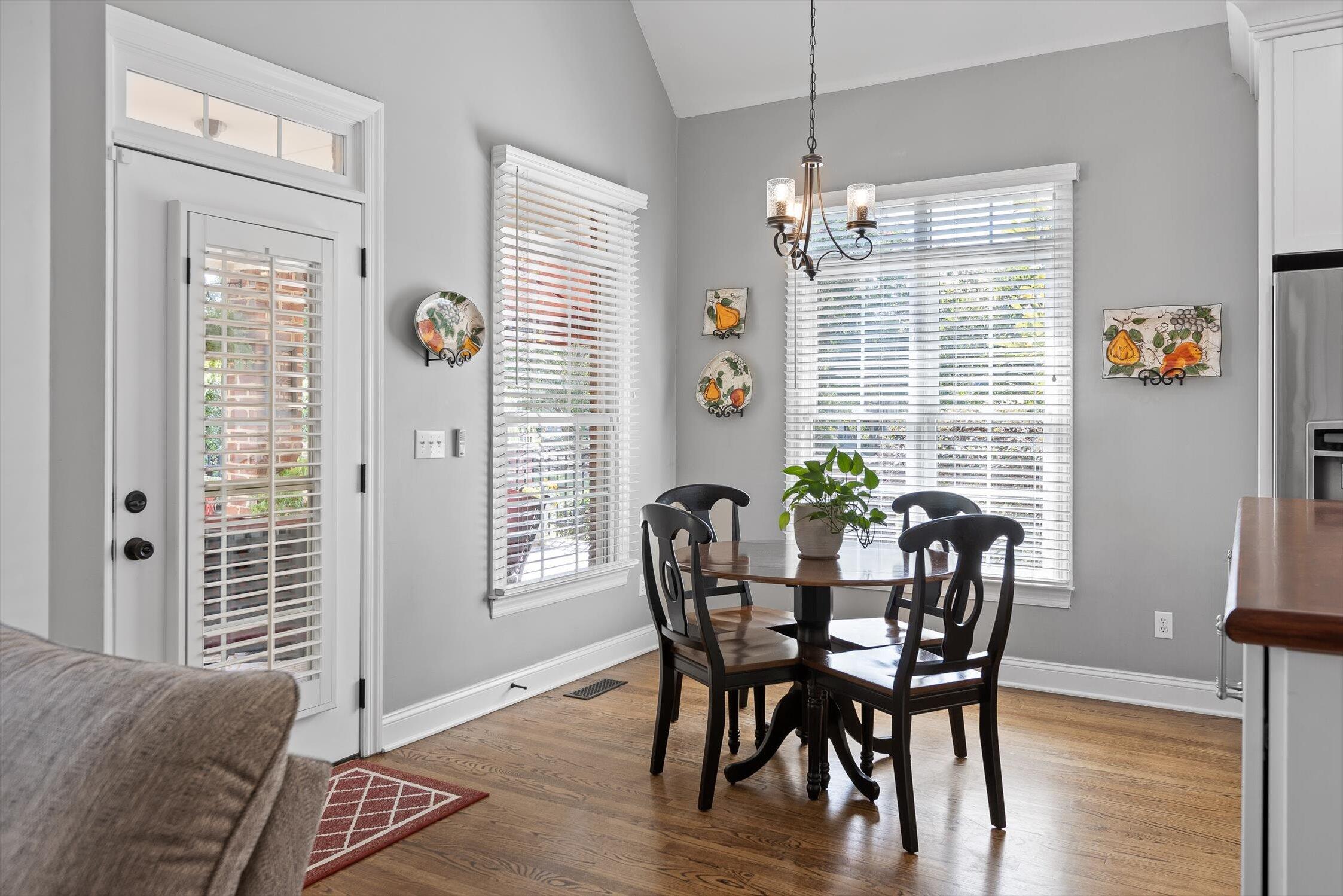 302 Willow Glen Road