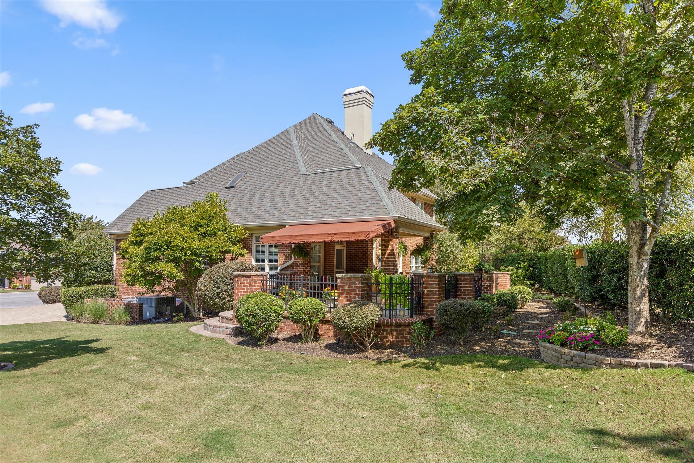 302 Willow Glen Road