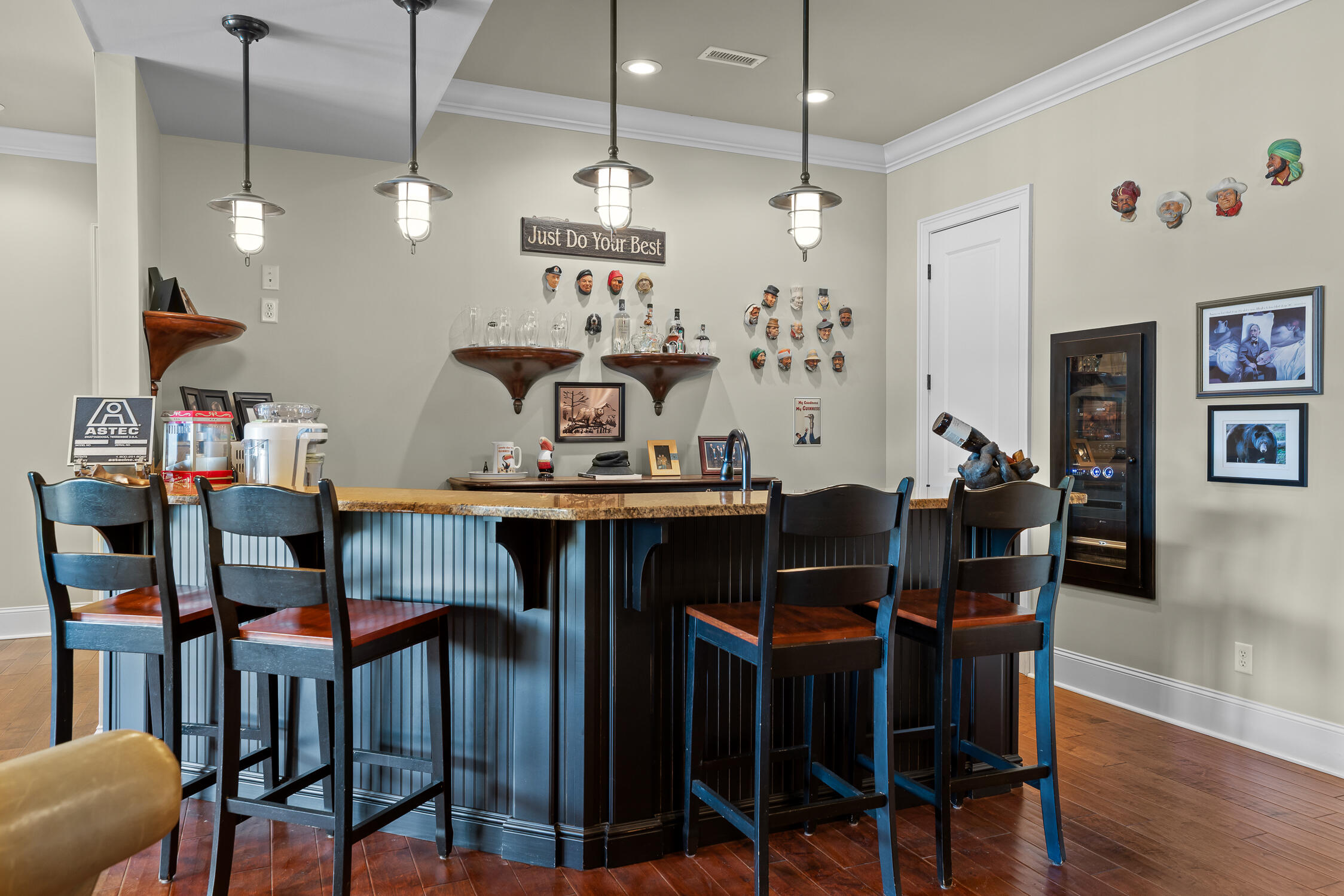 6508 Dogwood Drive
