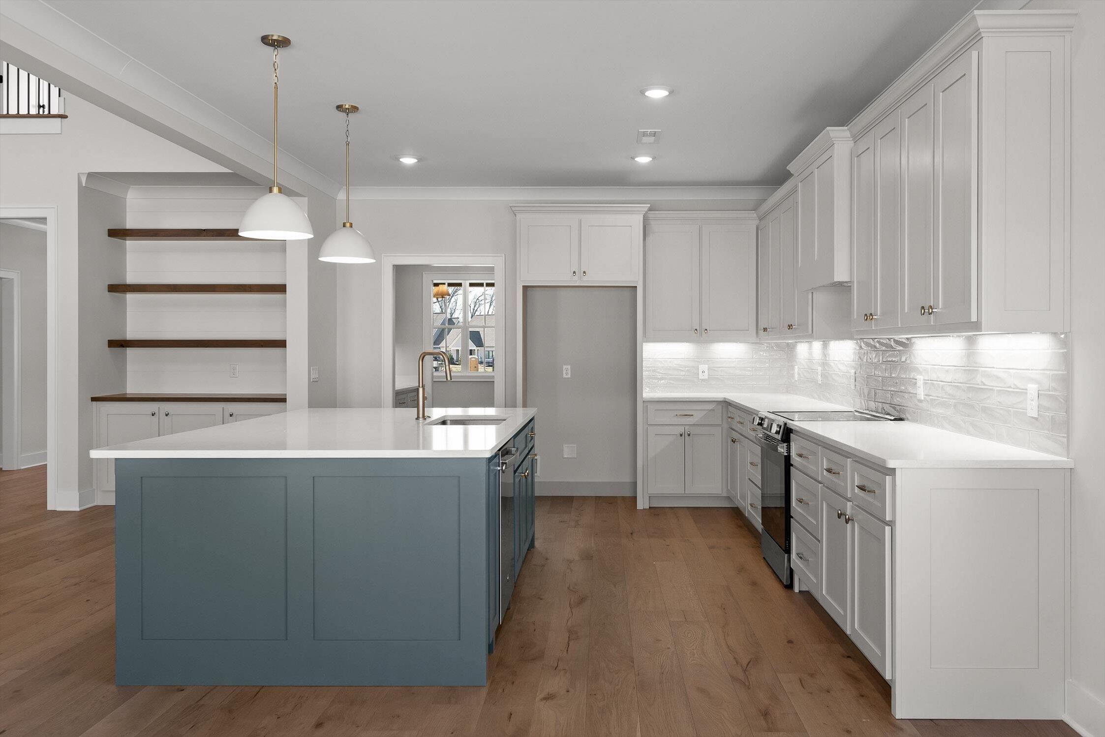 7859 Vervena Drive, 8