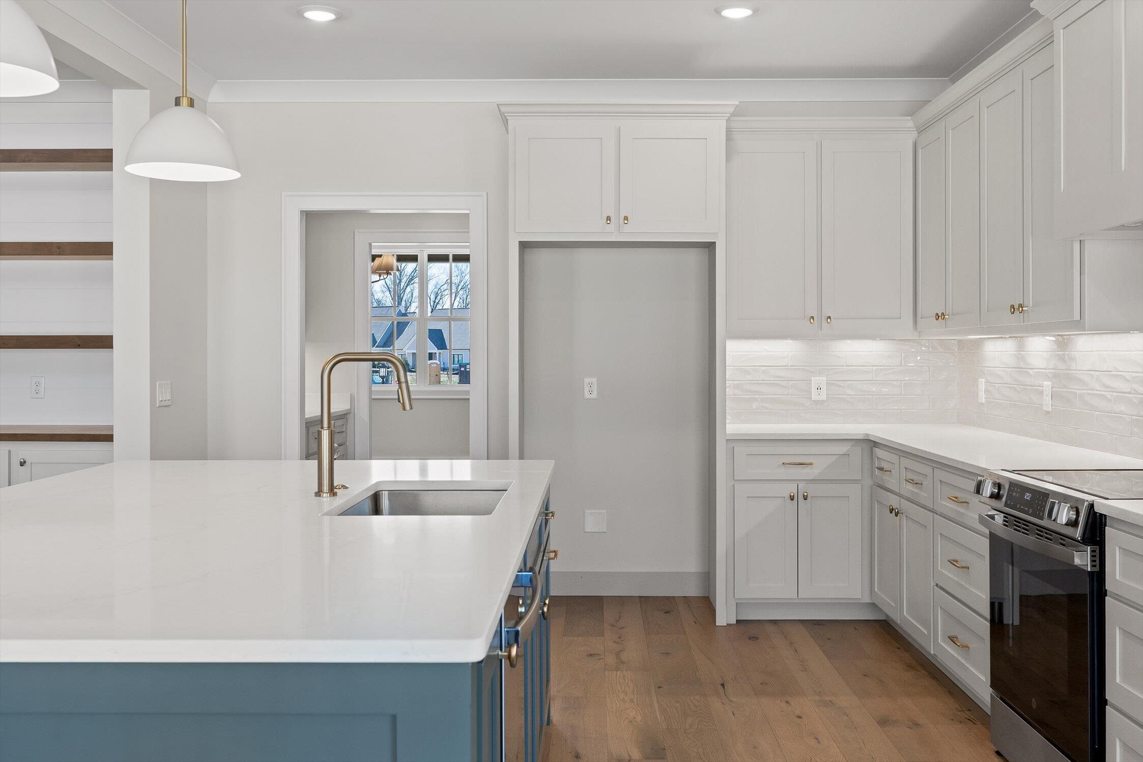 7859 Vervena Drive, 8