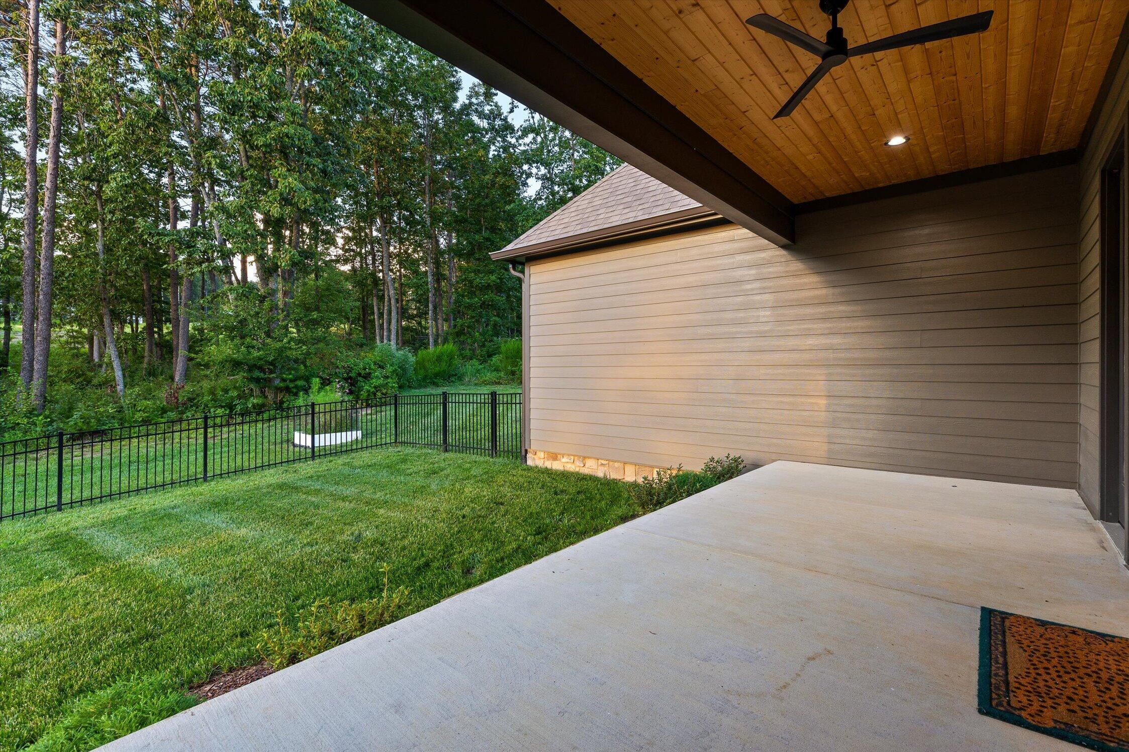 8293 Mountain Laurel Trail