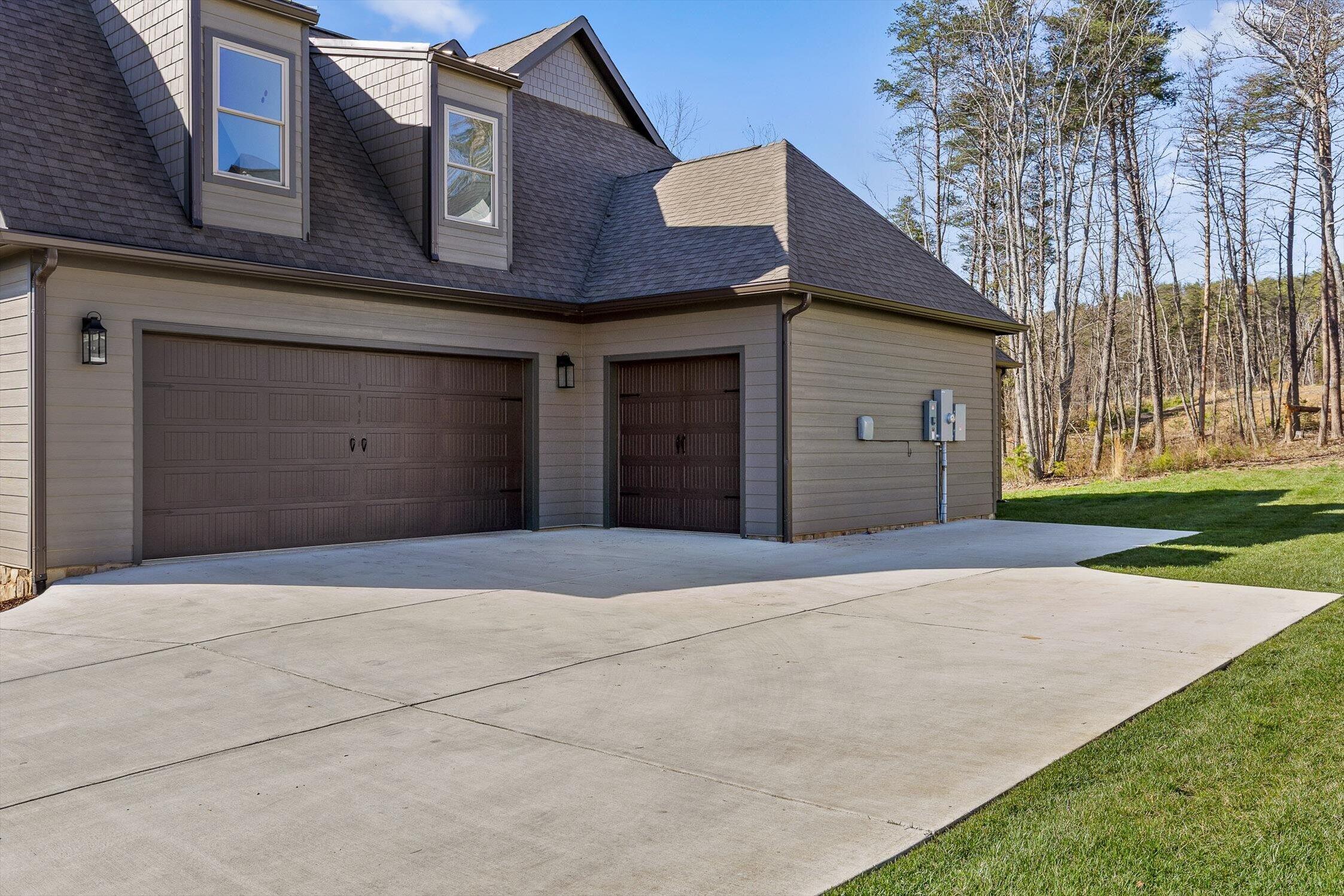 8293 Mountain Laurel Trail