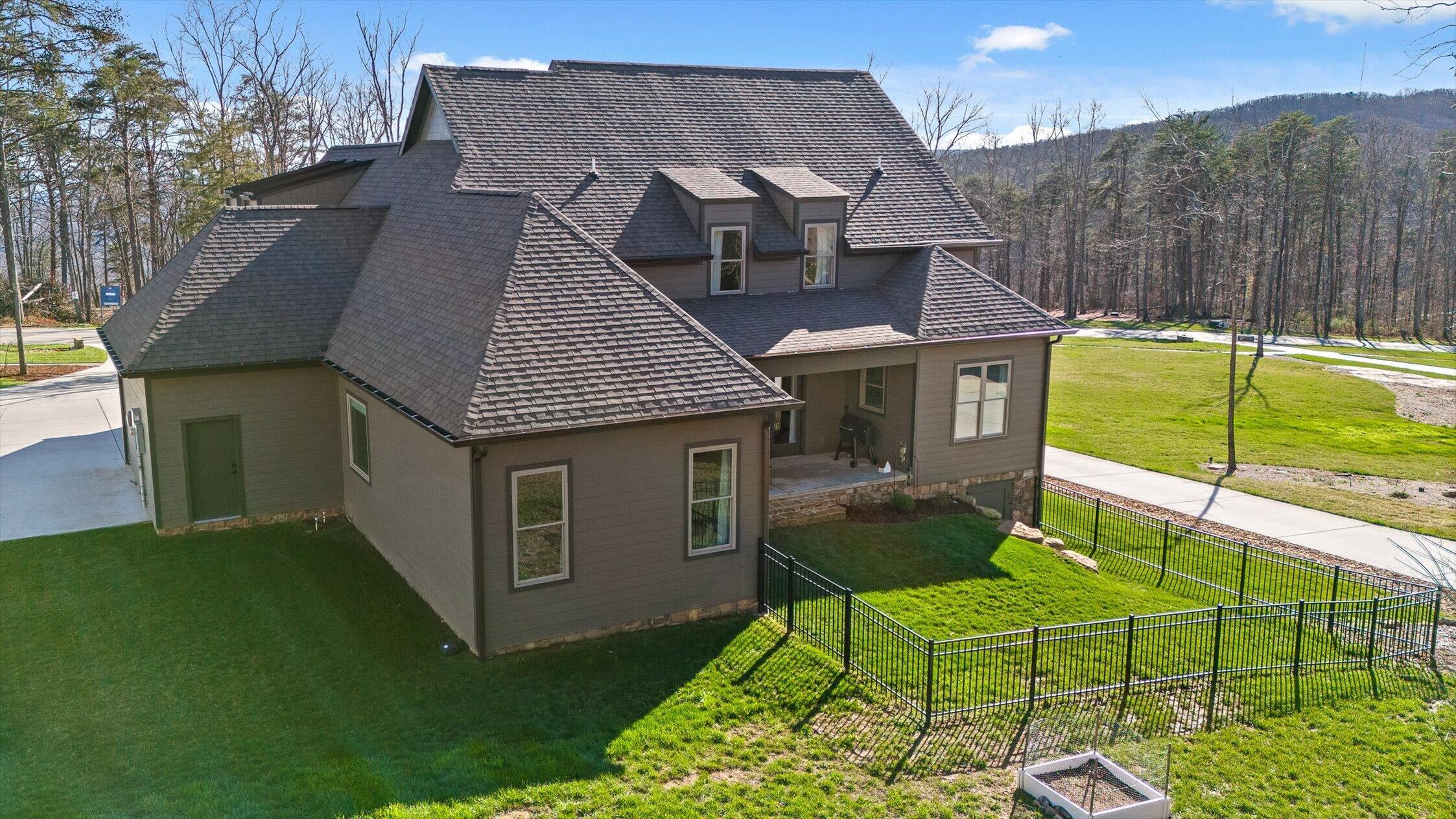 8293 Mountain Laurel Trail
