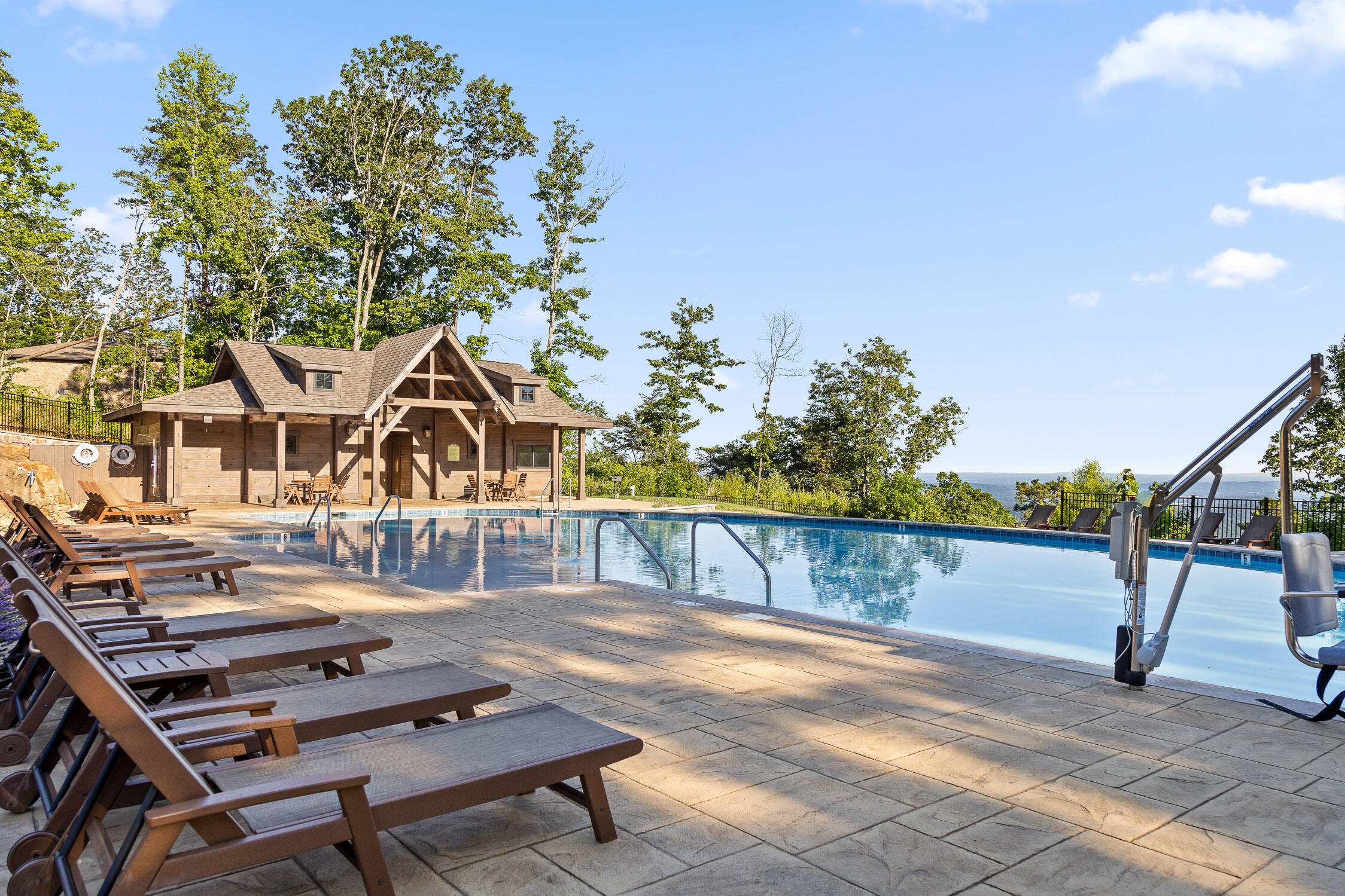 8293 Mountain Laurel Trail