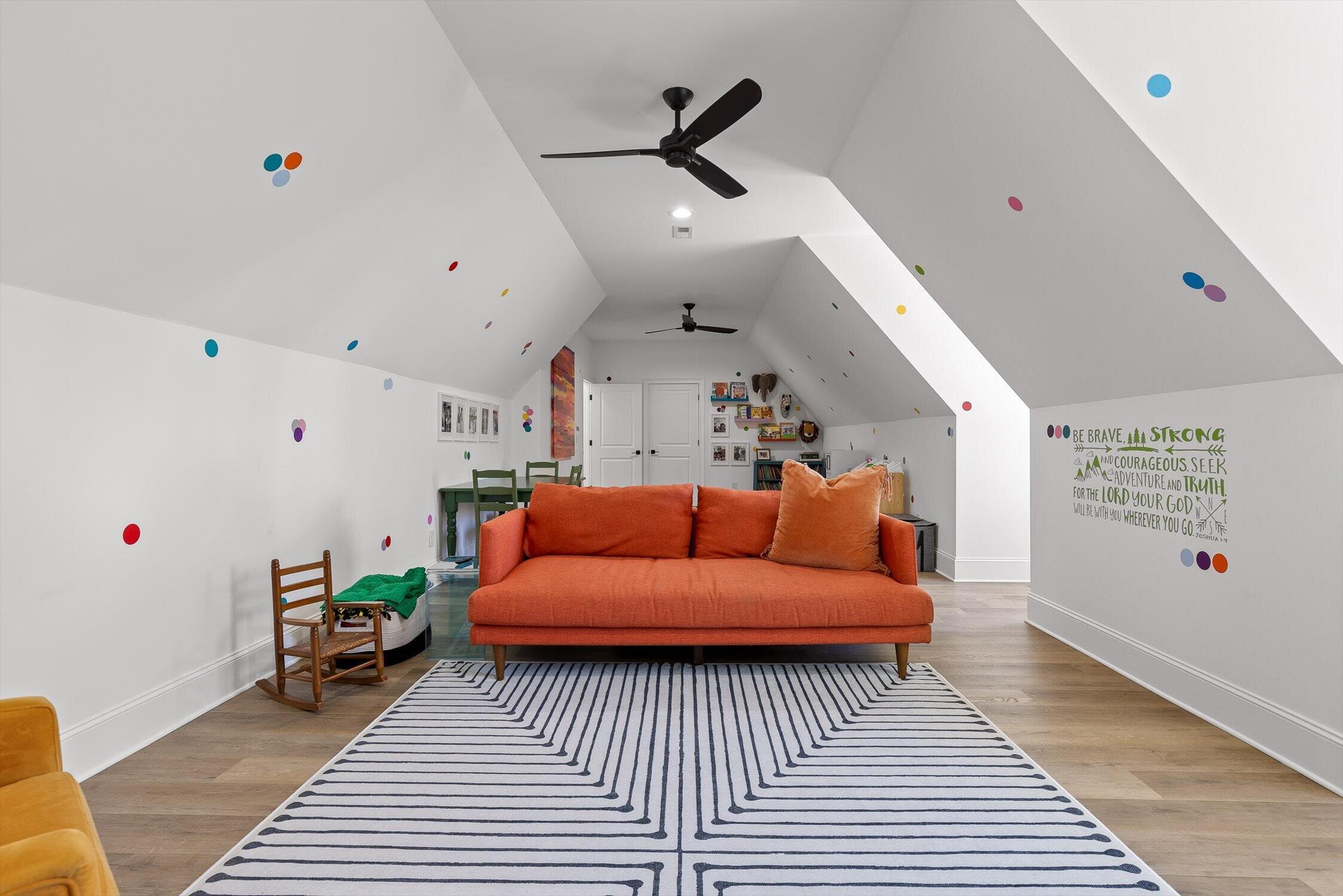 8293 Mountain Laurel Trail