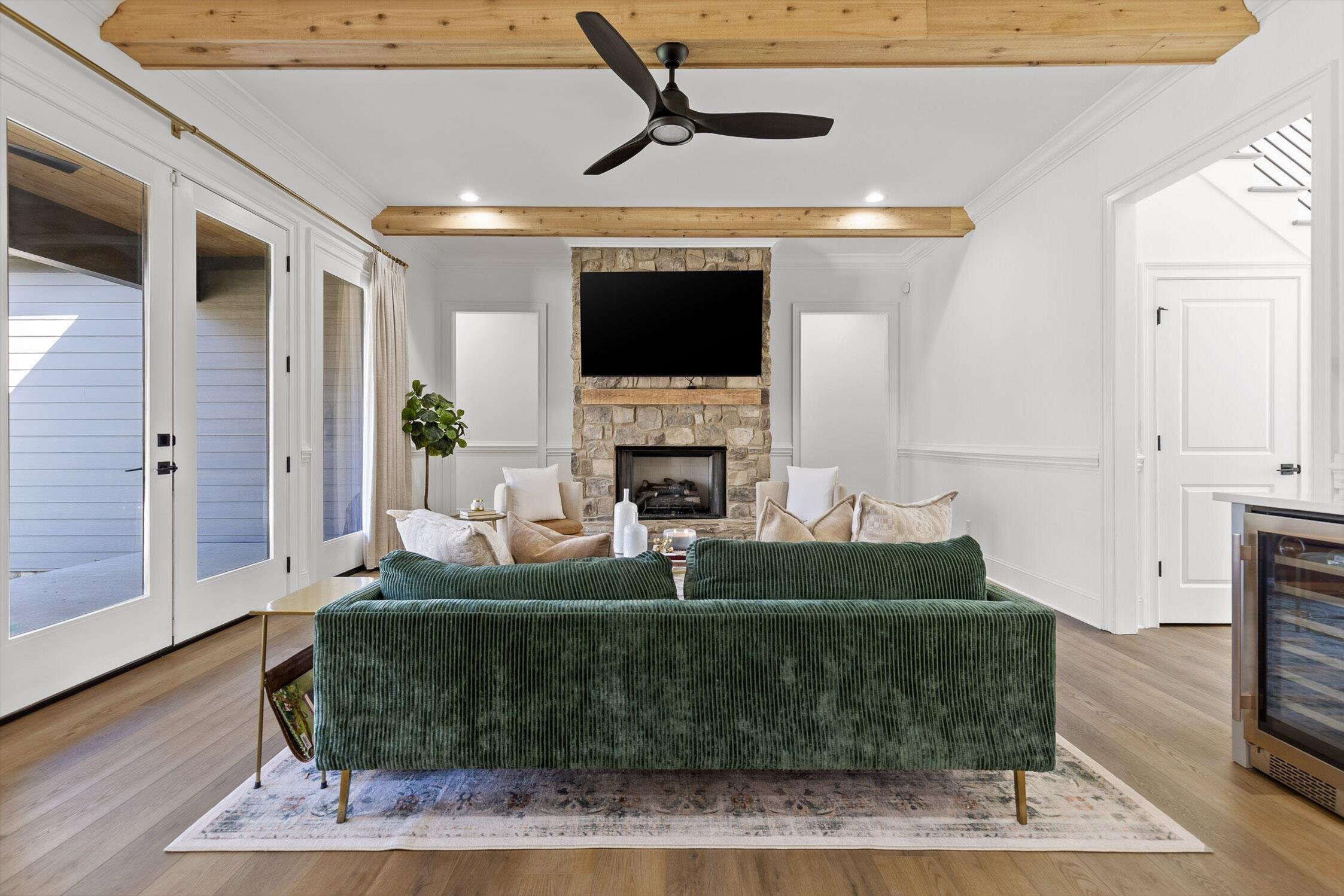 8293 Mountain Laurel Trail