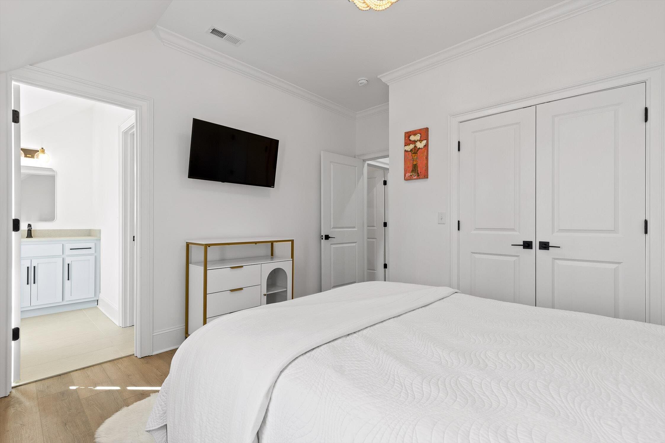 8293 Mountain Laurel Trail