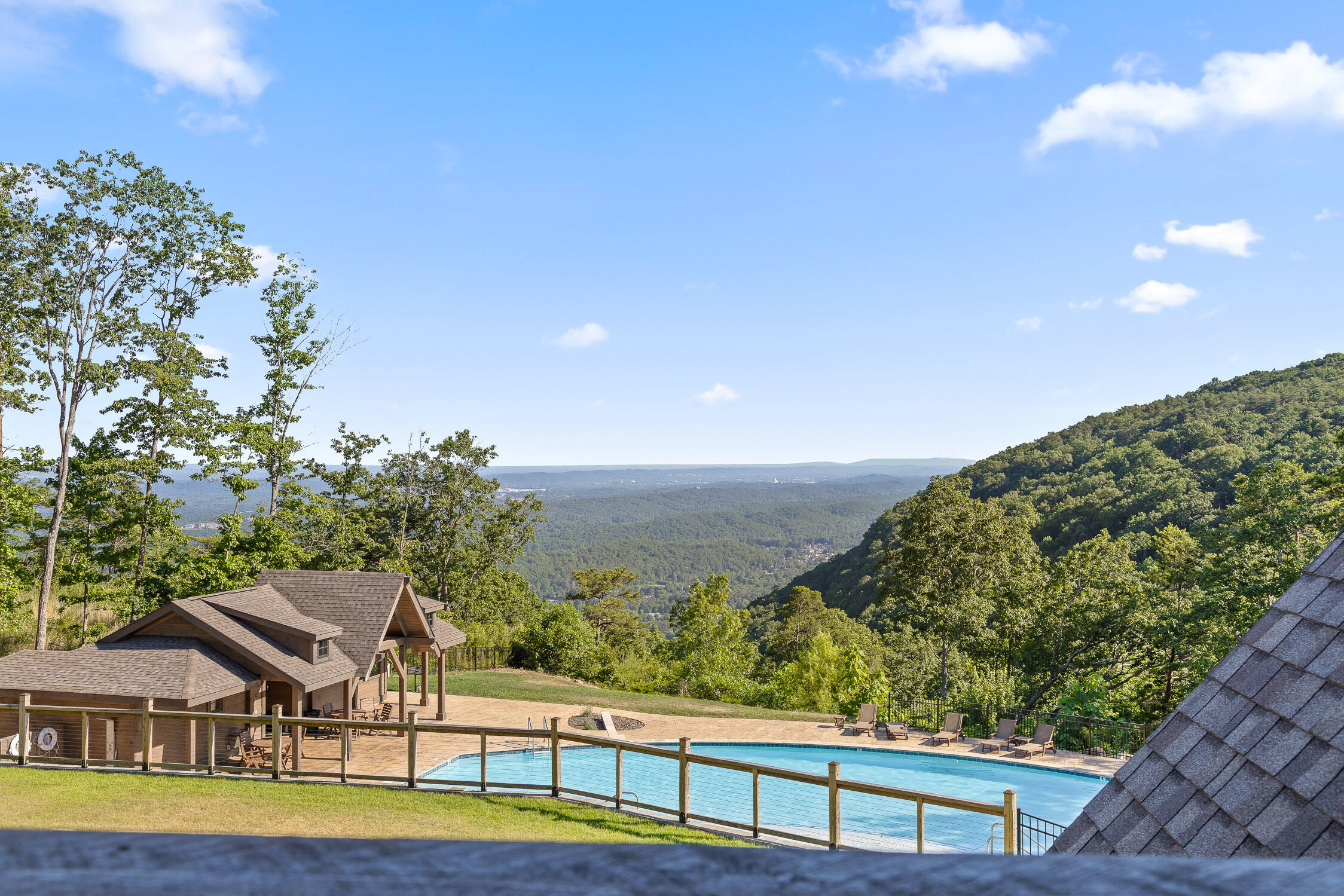 8293 Mountain Laurel Trail