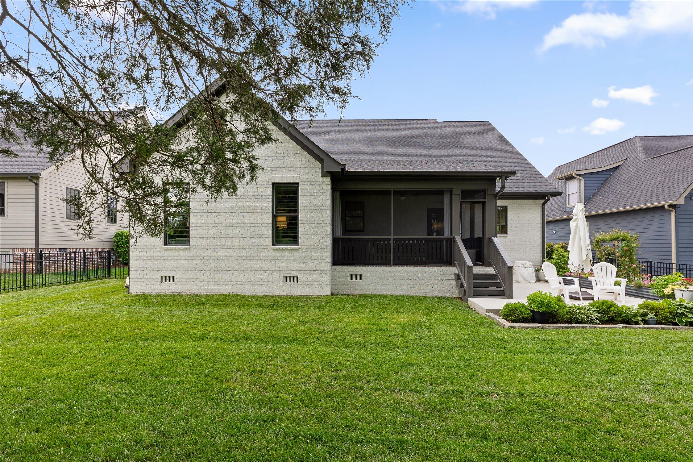 9288 White Ash Drive