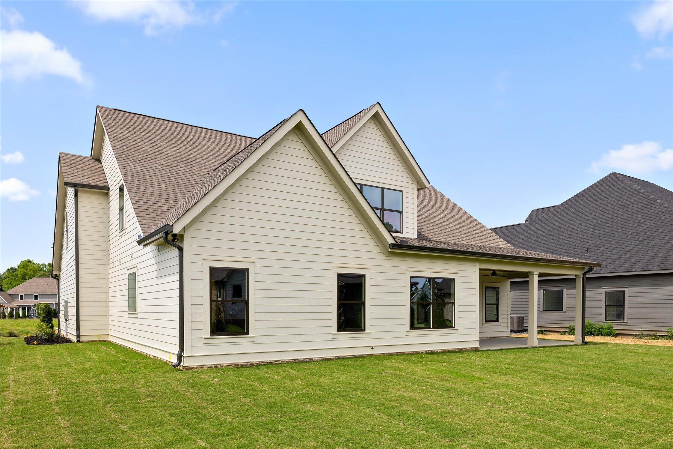 7843 Vervena Drive, 6