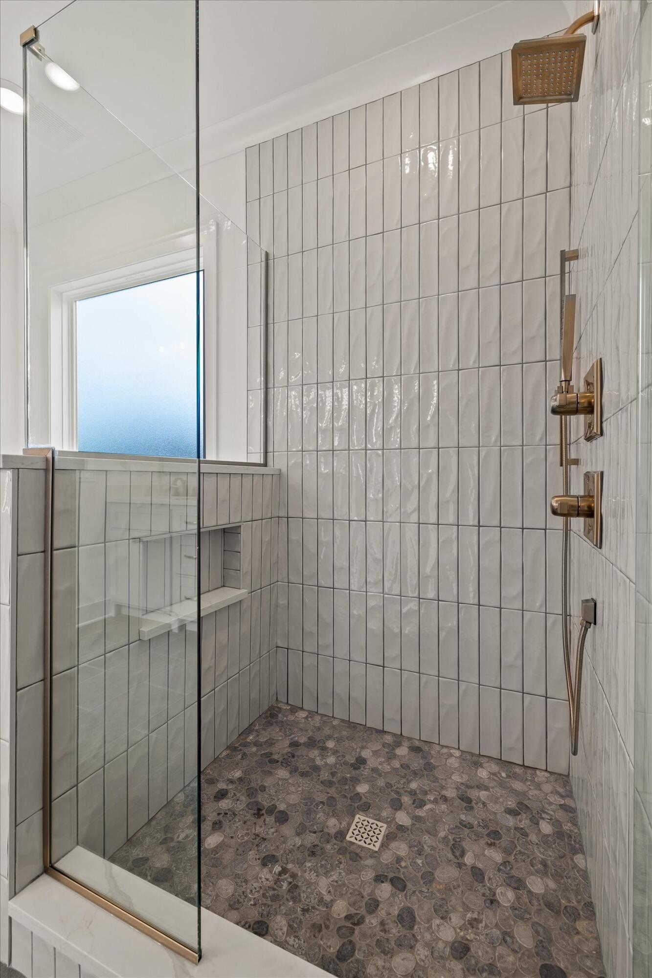 7843 Vervena Drive, 6